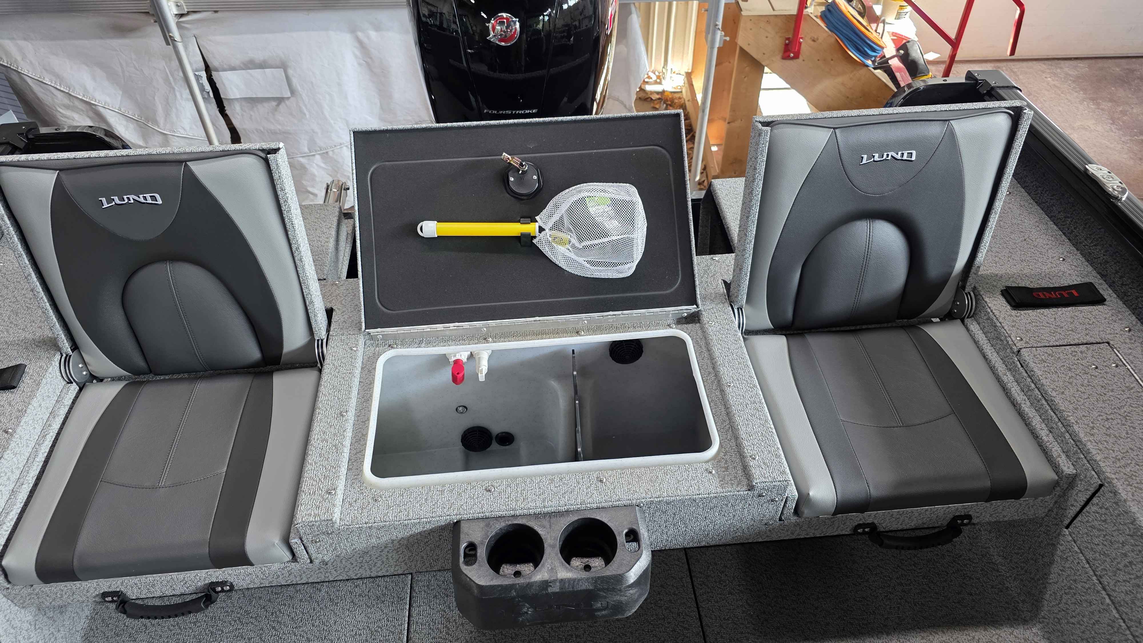 boat-carouselImage-image