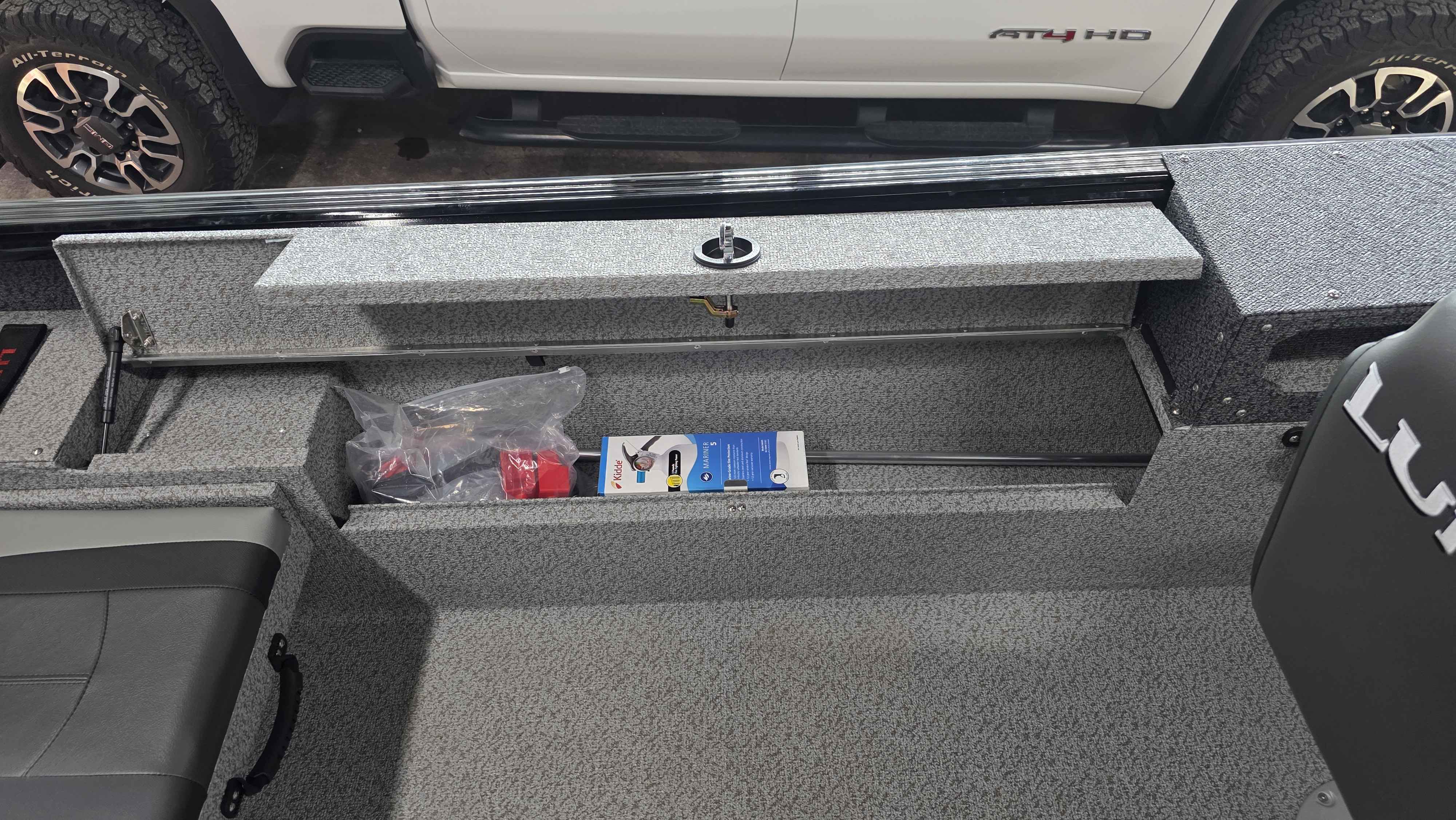 boat-carouselImage-image