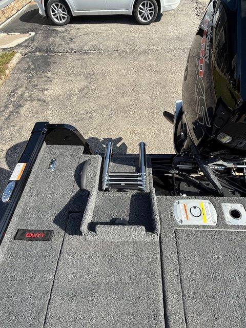 boat-carouselImage-image