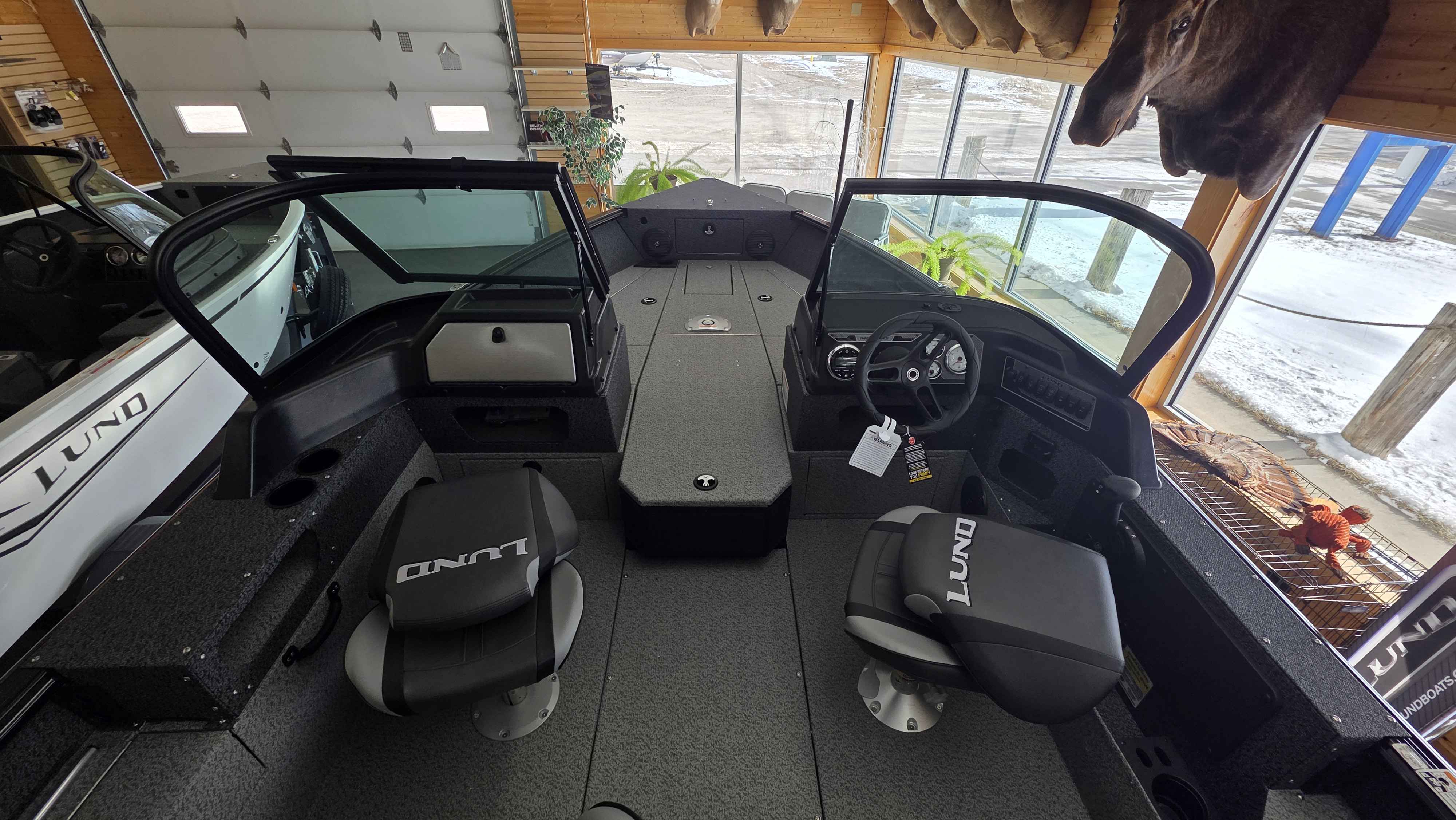 boat-carouselImage-image