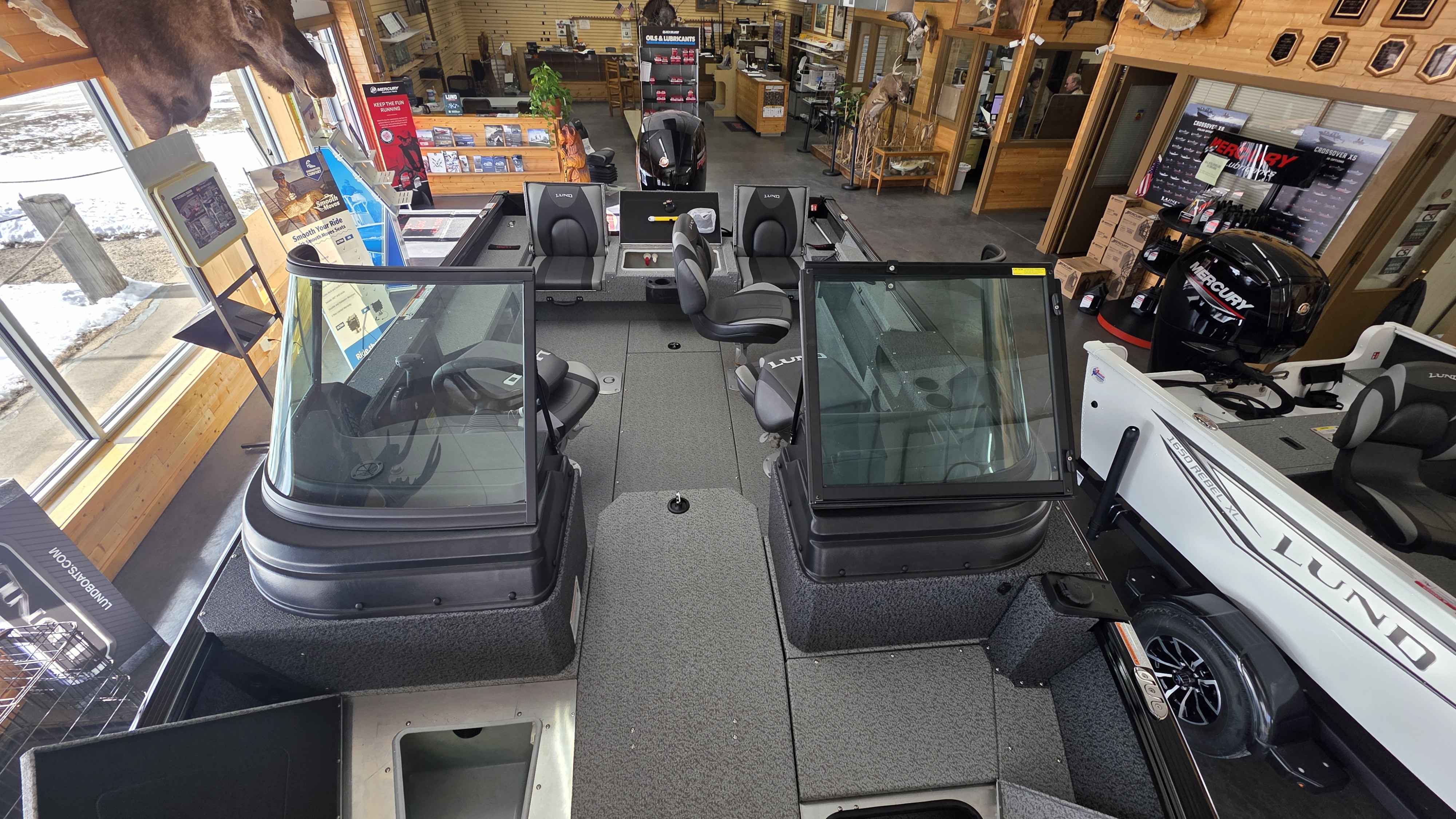 boat-carouselImage-image