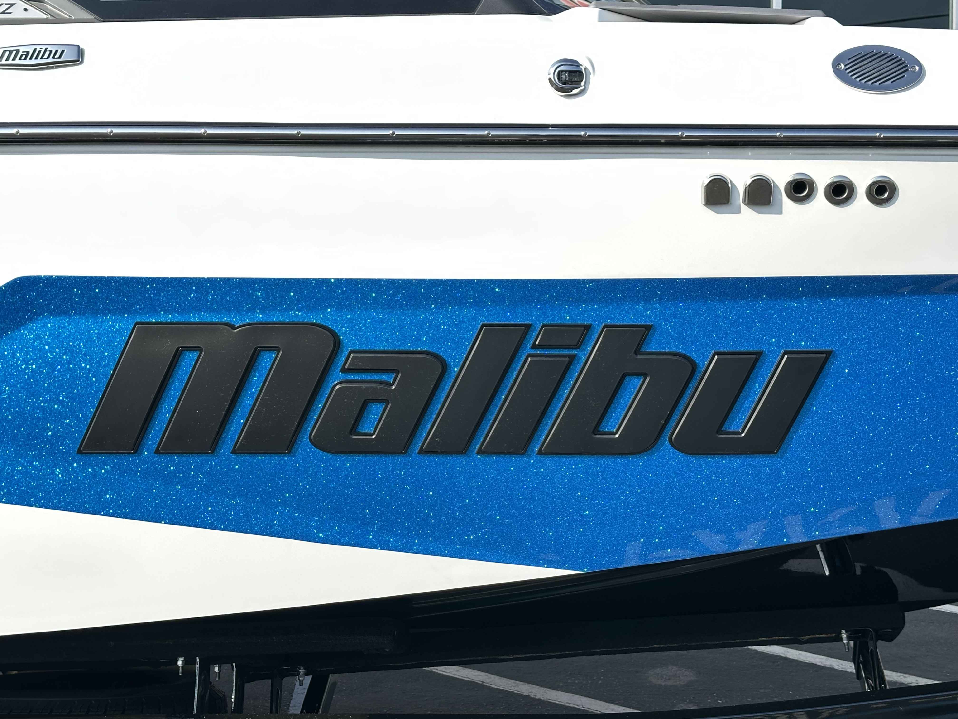 2026 Malibu 24 MXZ-3