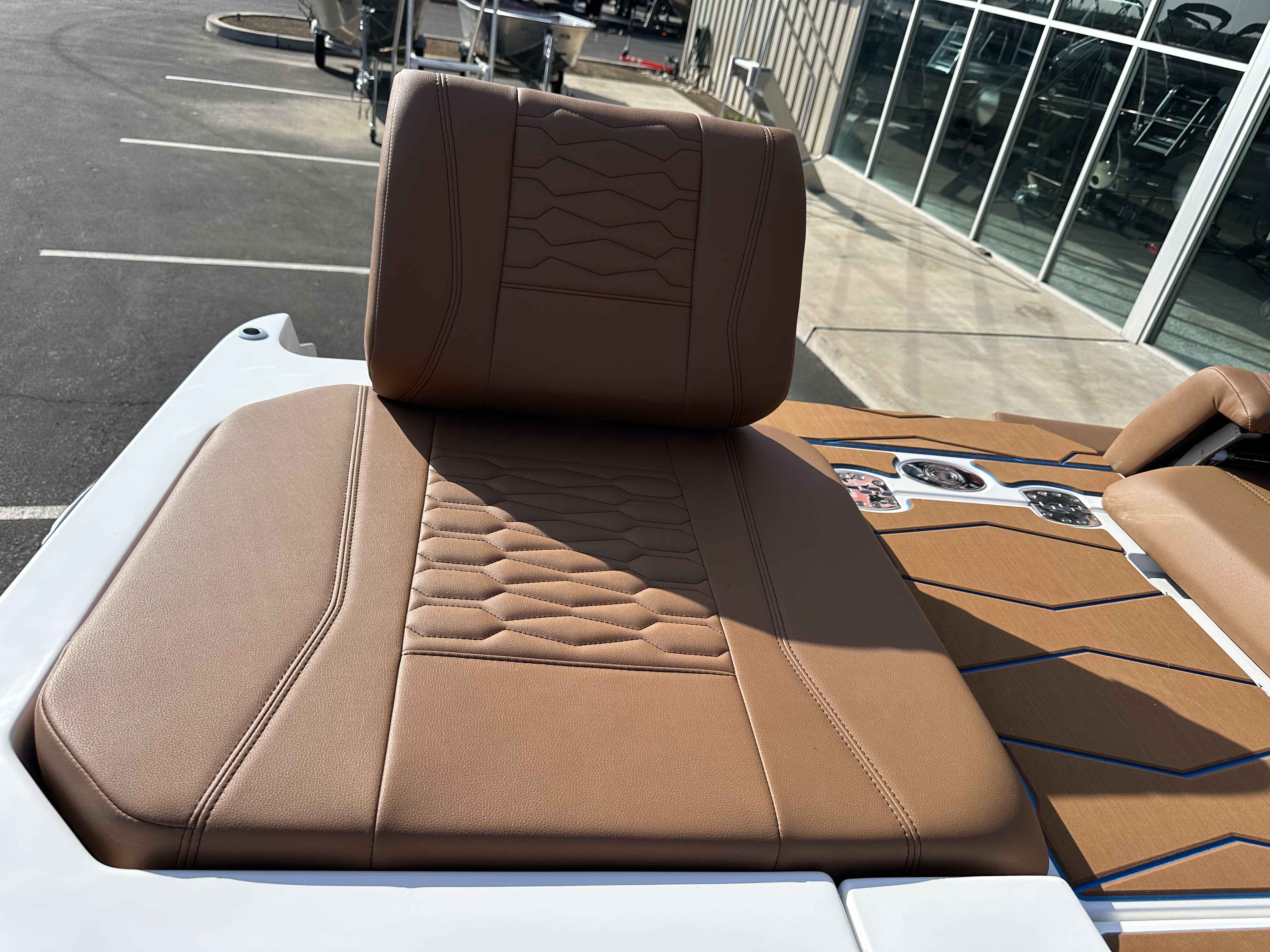 2026 Malibu 24 MXZ-17