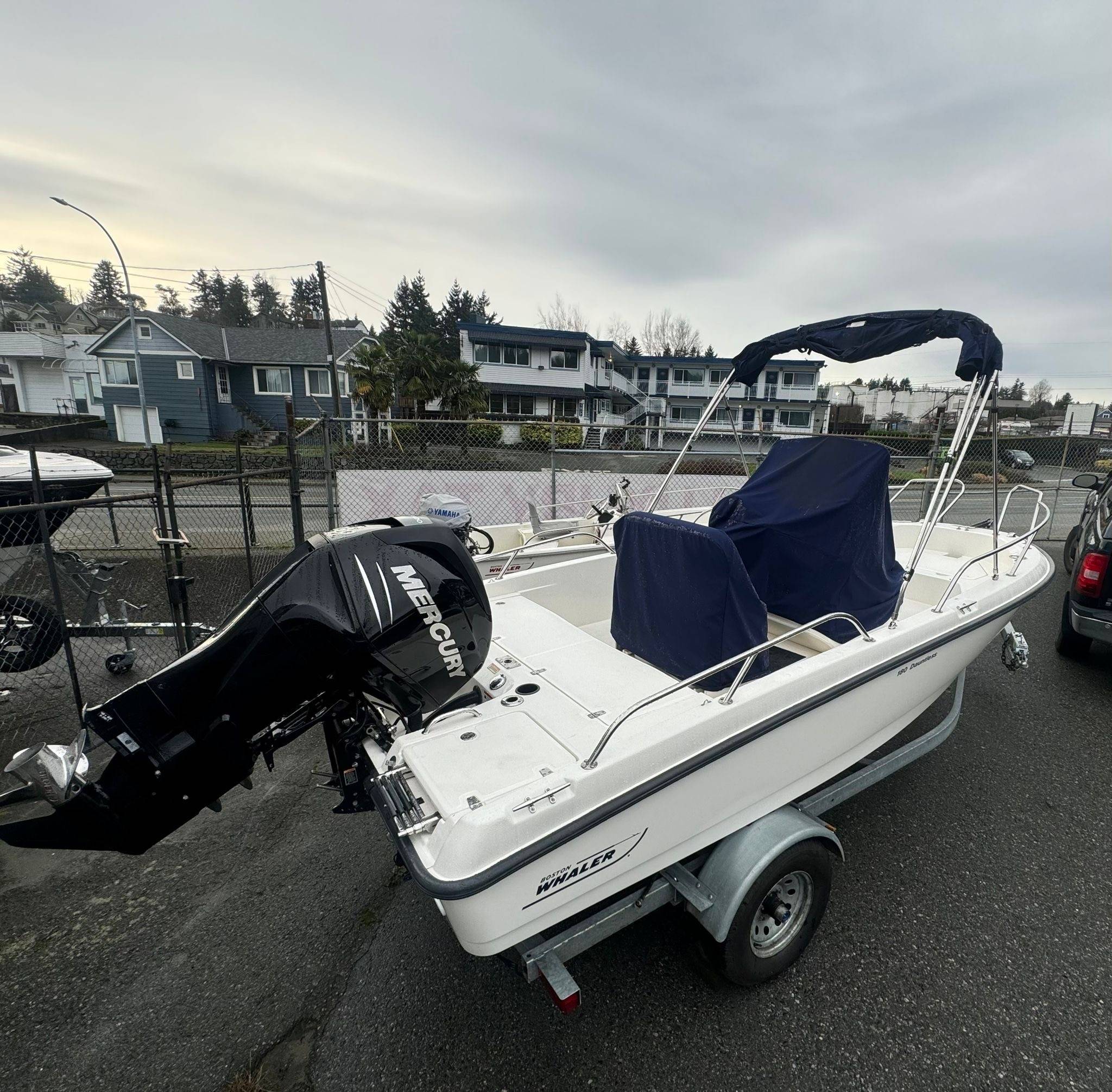 2011 Boston Whaler 180 Dauntless-2