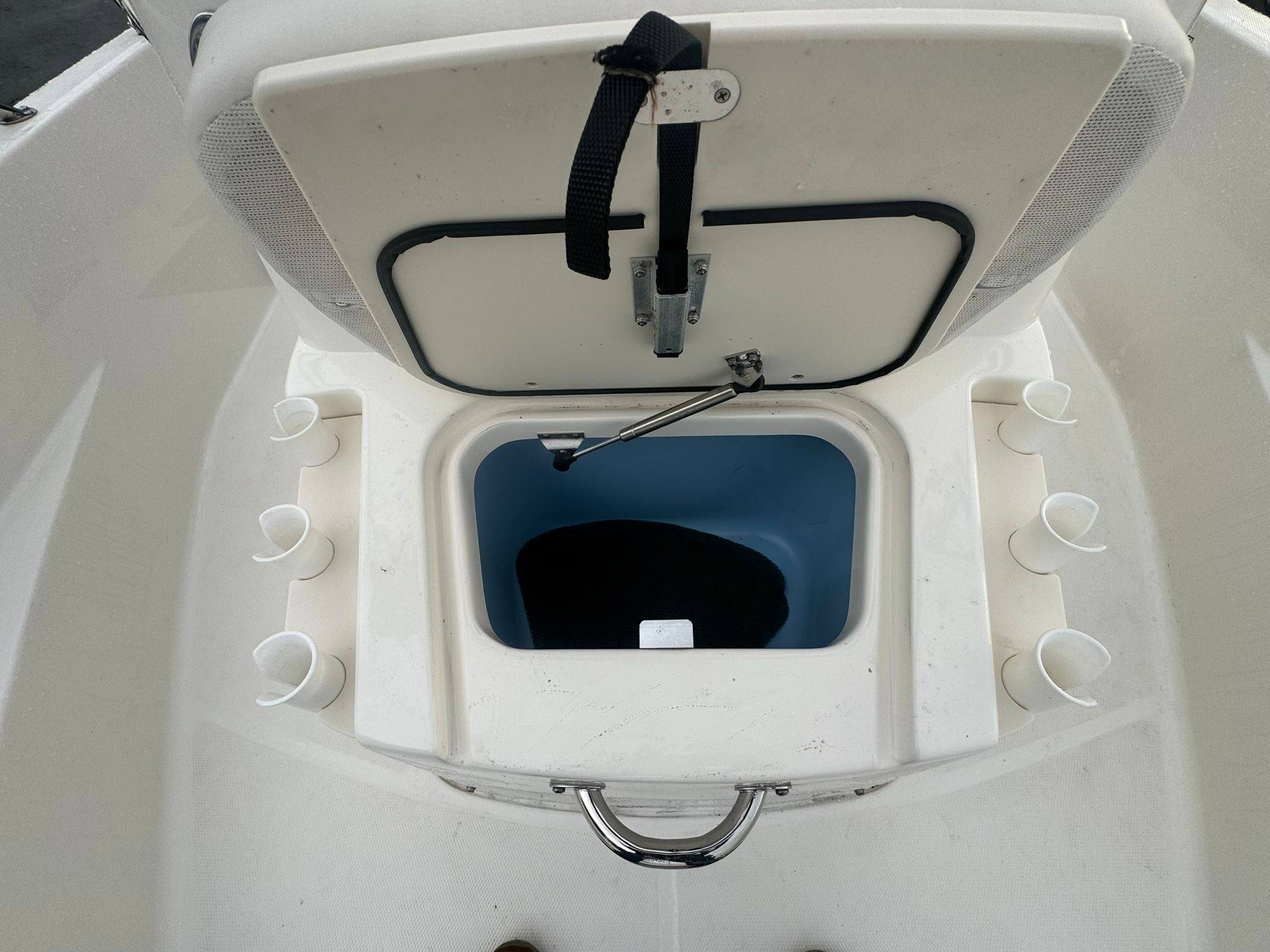 2011 Boston Whaler 180 Dauntless-5
