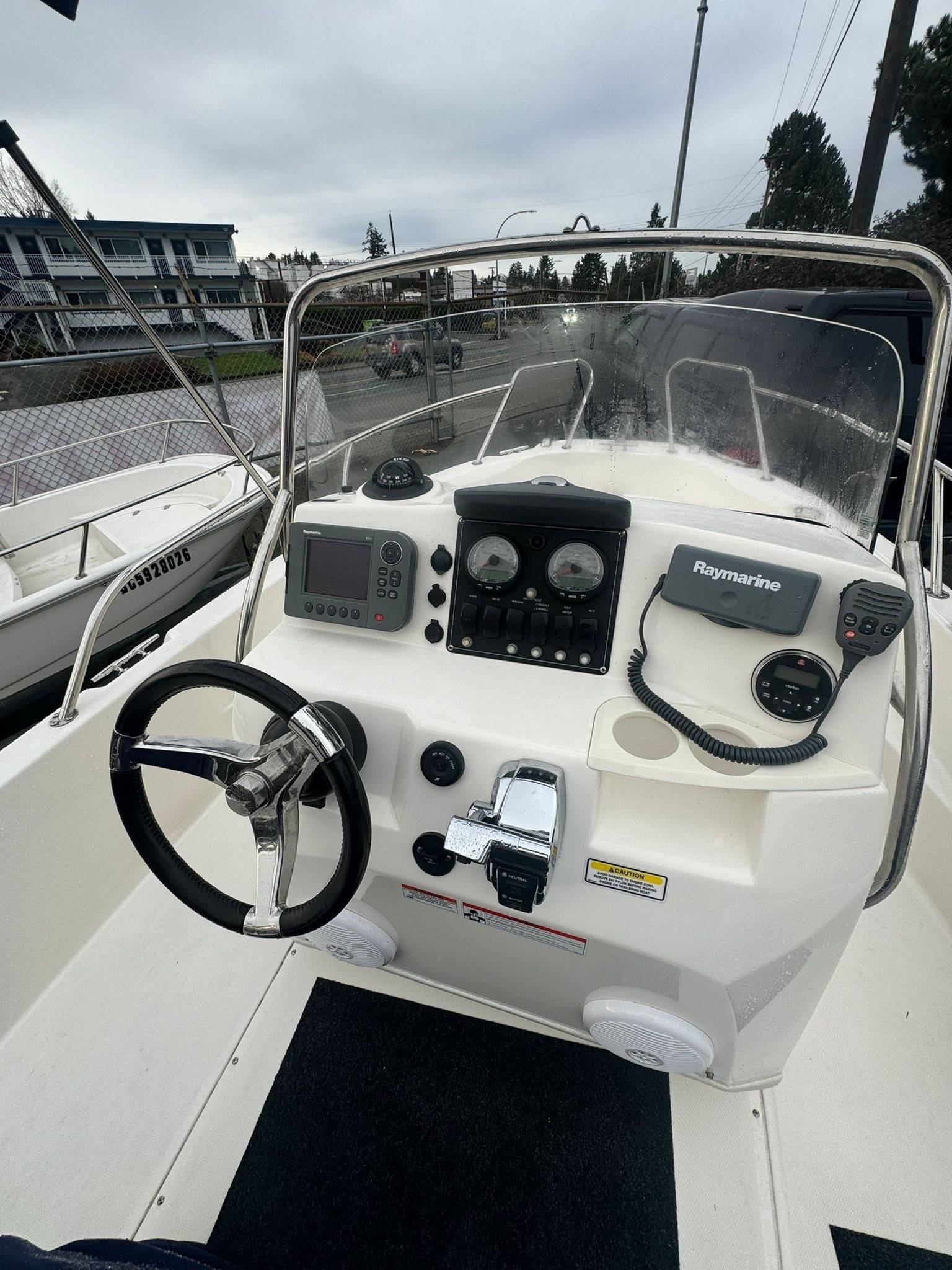 2011 Boston Whaler 180 Dauntless-9