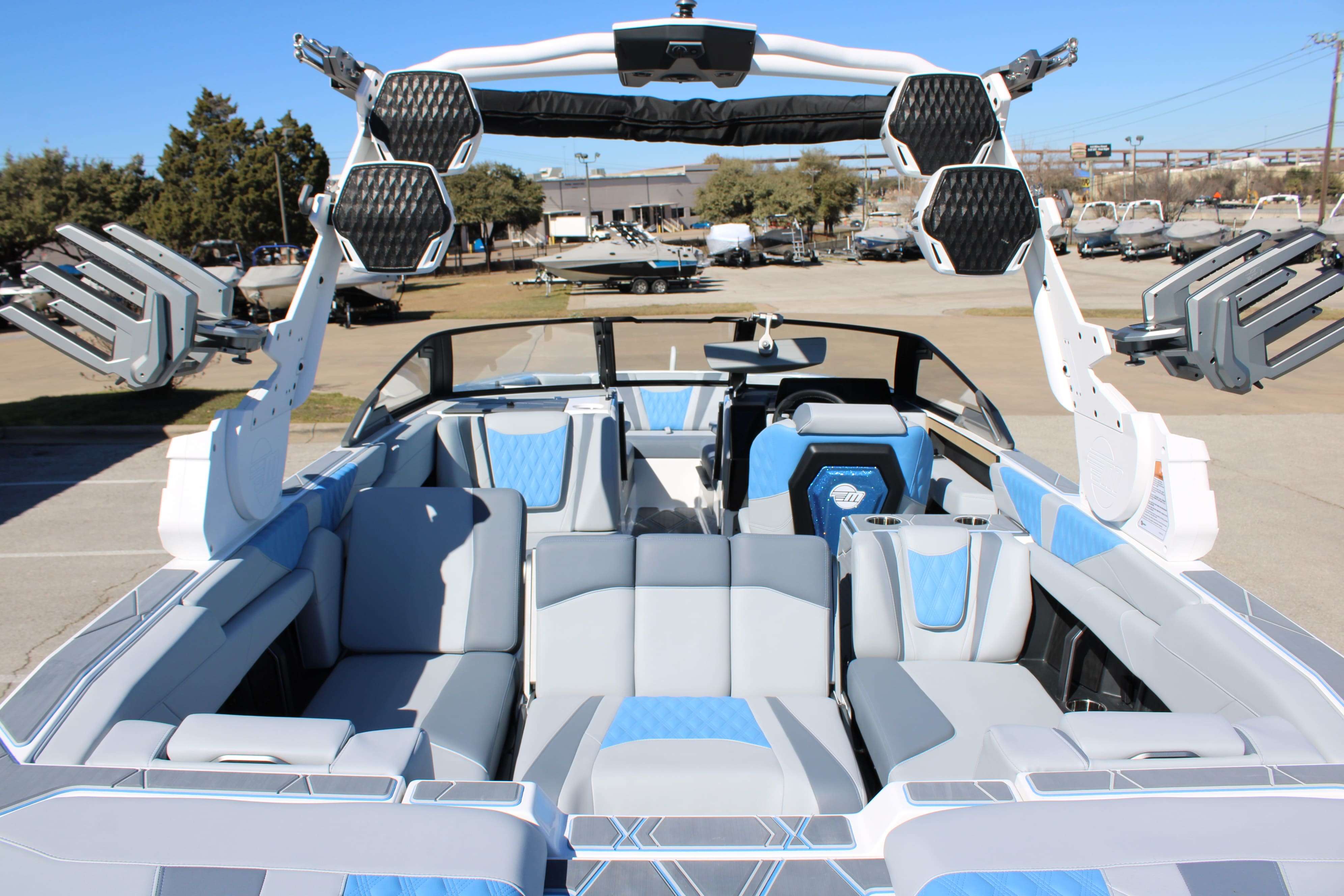 2026 Malibu Boats M242-13