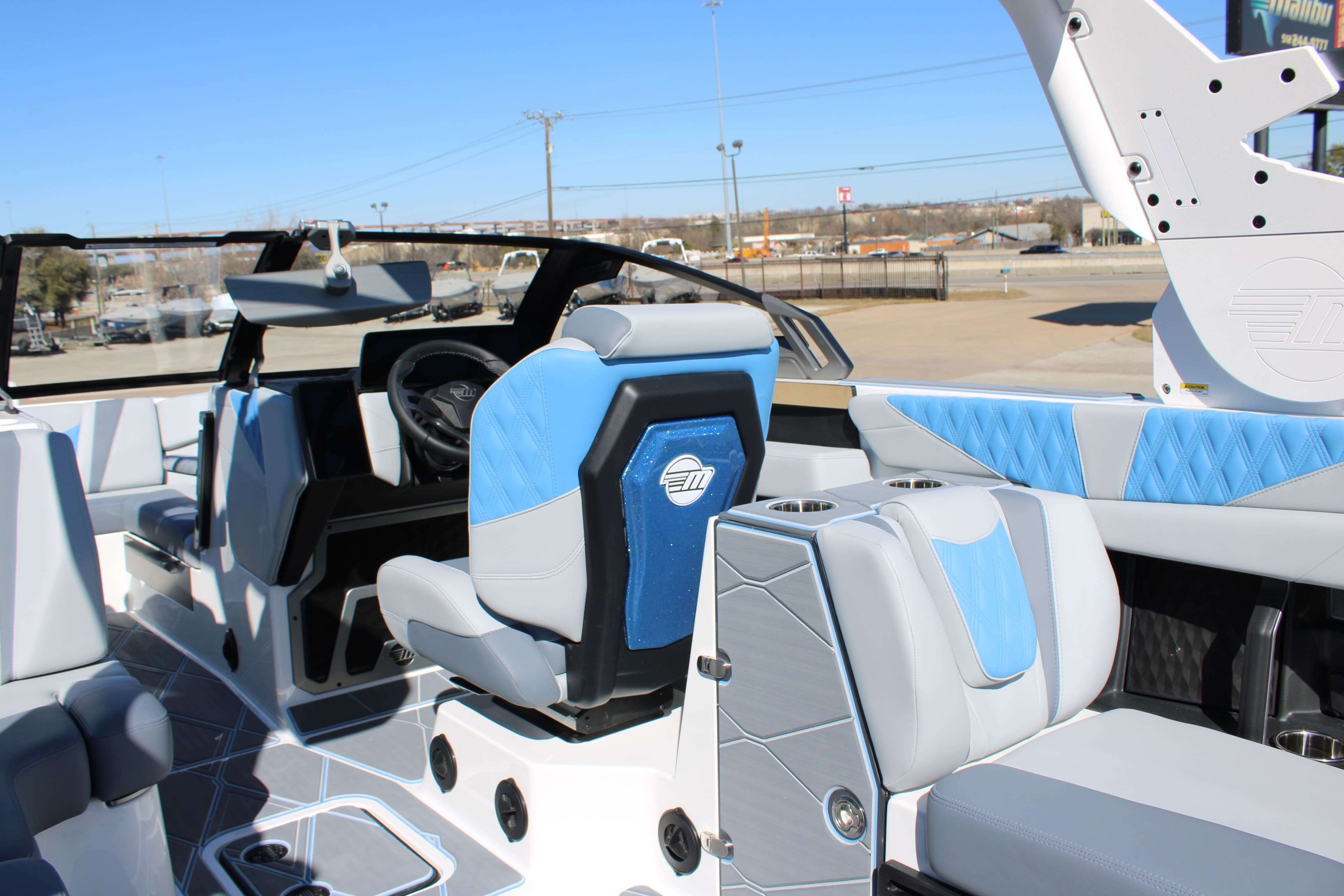 2026 Malibu Boats M242-16