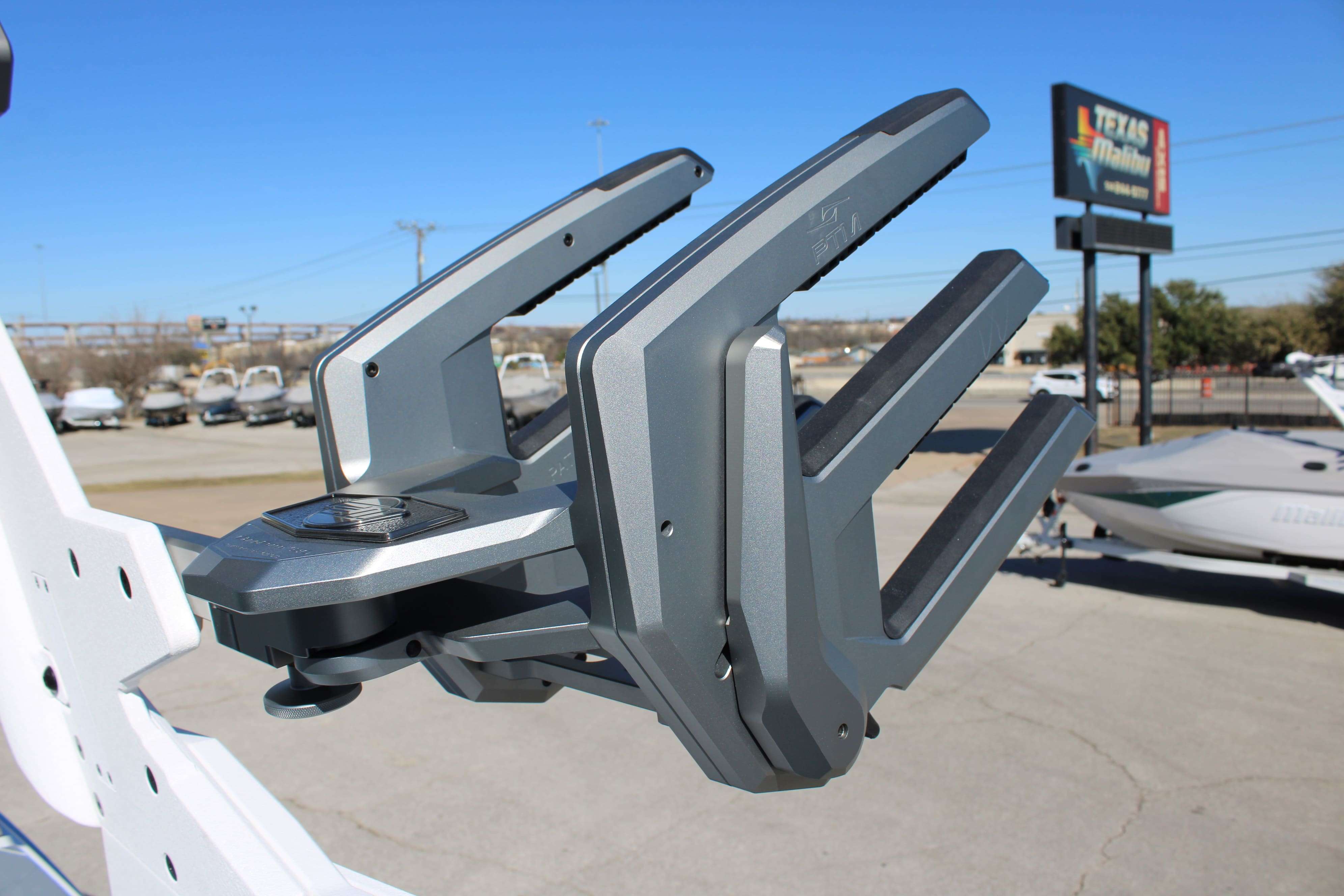 2026 Malibu Boats M242-22