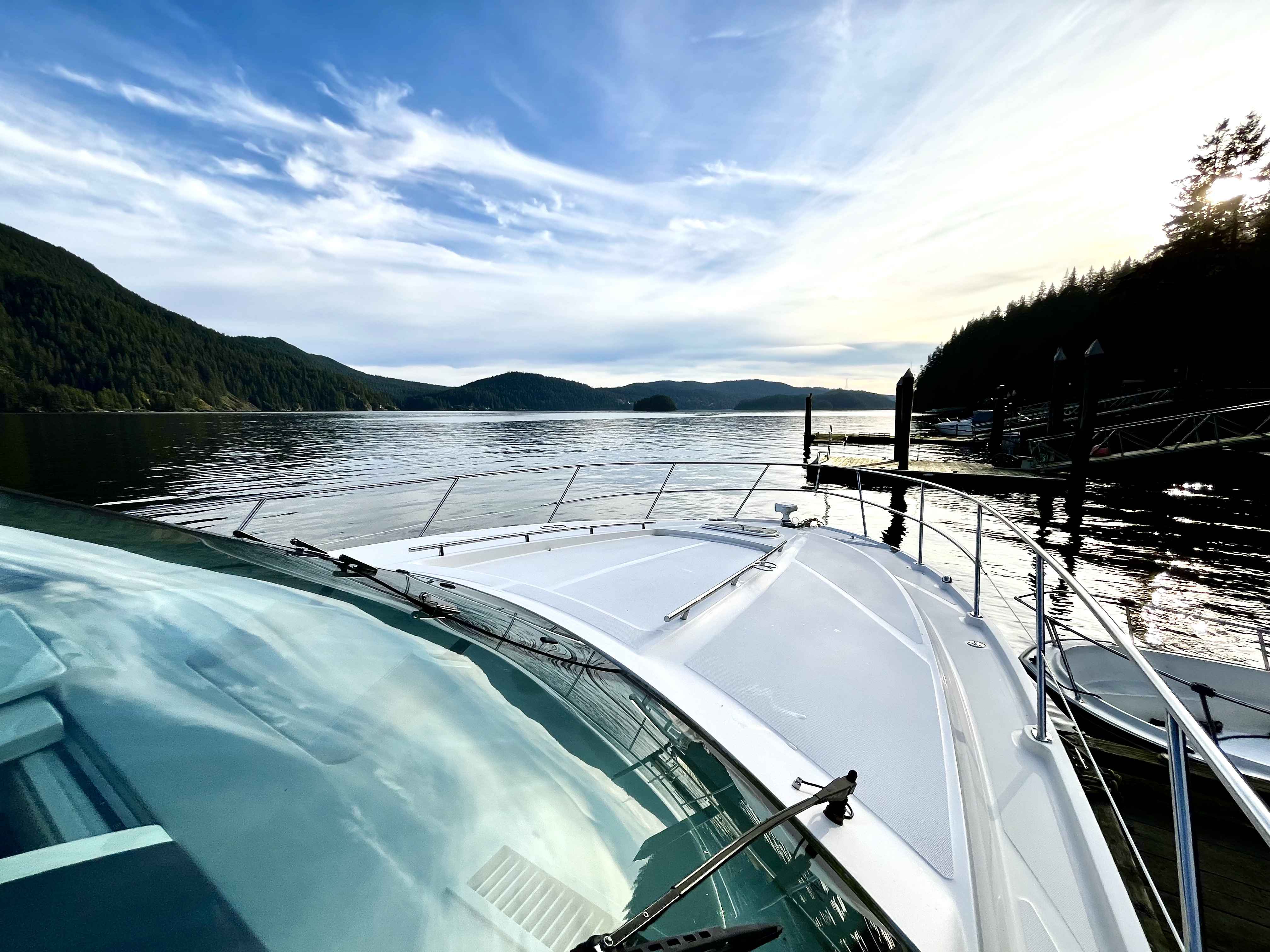 Pre-Owned 2012 Sea ray 450 Sundancer for Sale | Vancouver, BC | M&P Yacht Centre