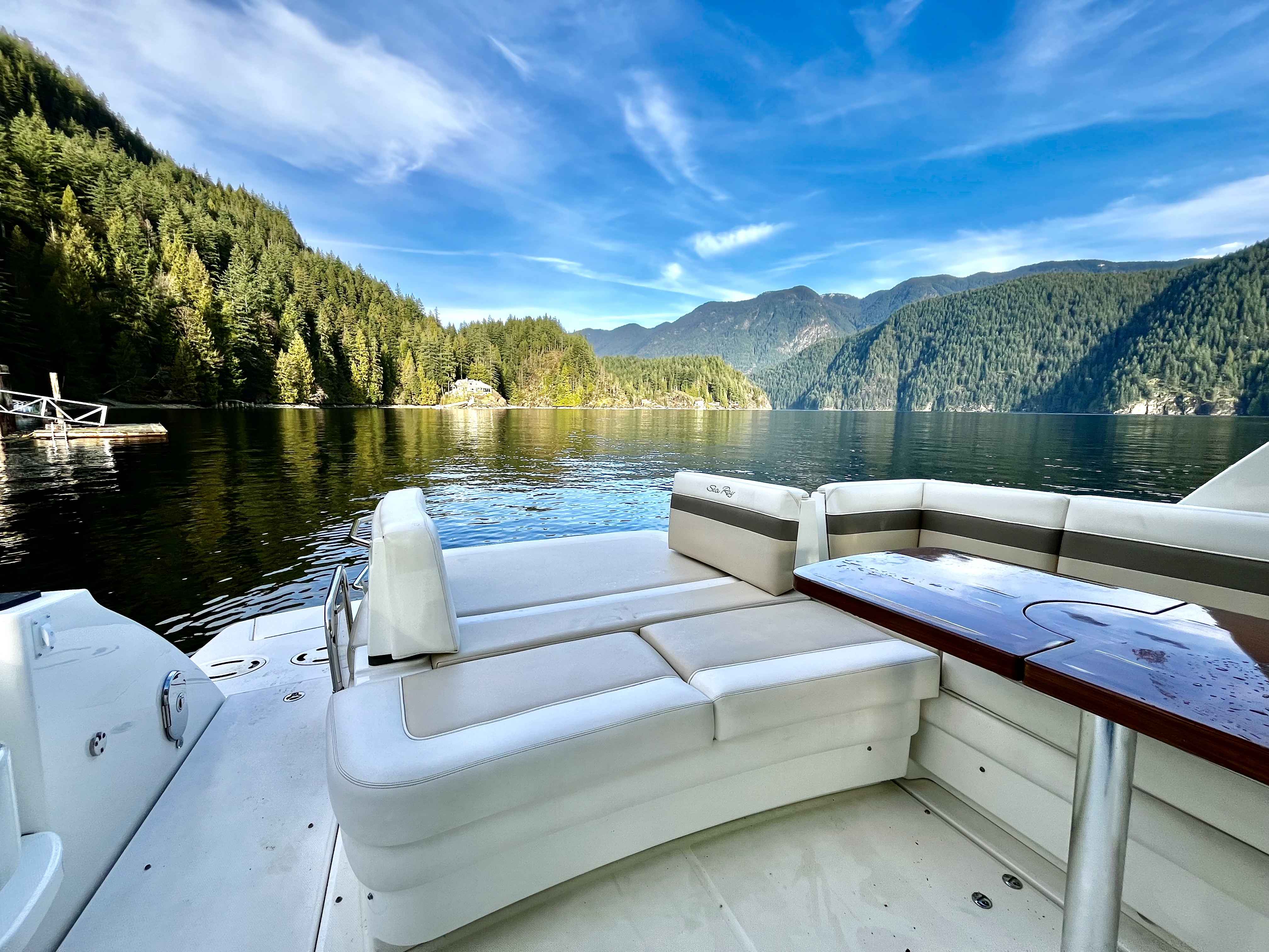 Pre-Owned 2012 Sea ray 450 Sundancer for Sale | Vancouver, BC | M&P Yacht Centre