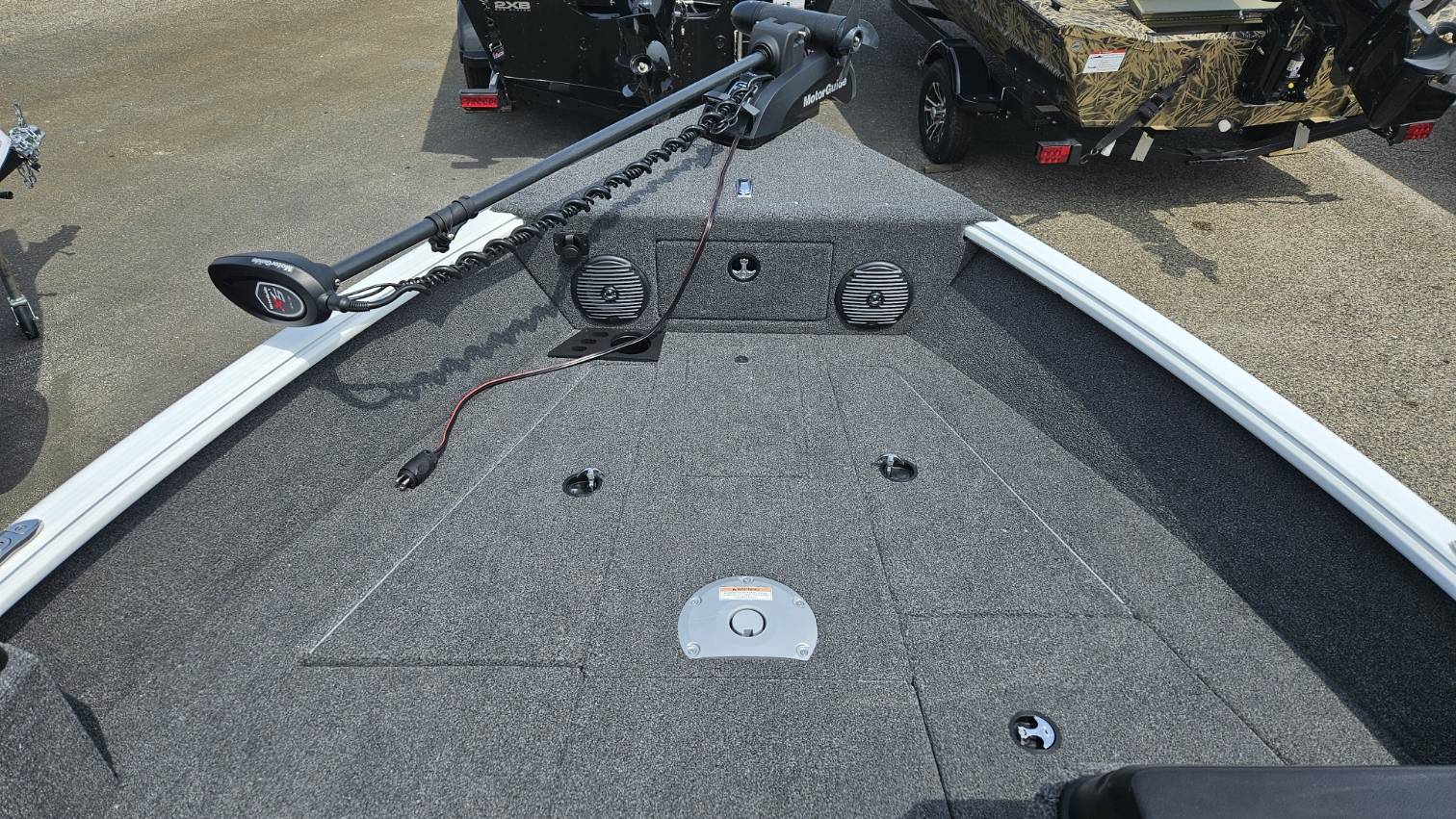 boat-carouselImage-image