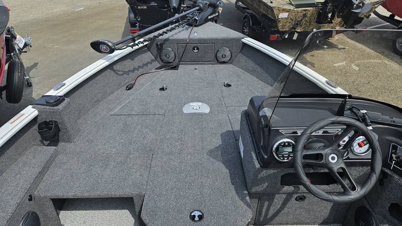 boat-carouselImage-image