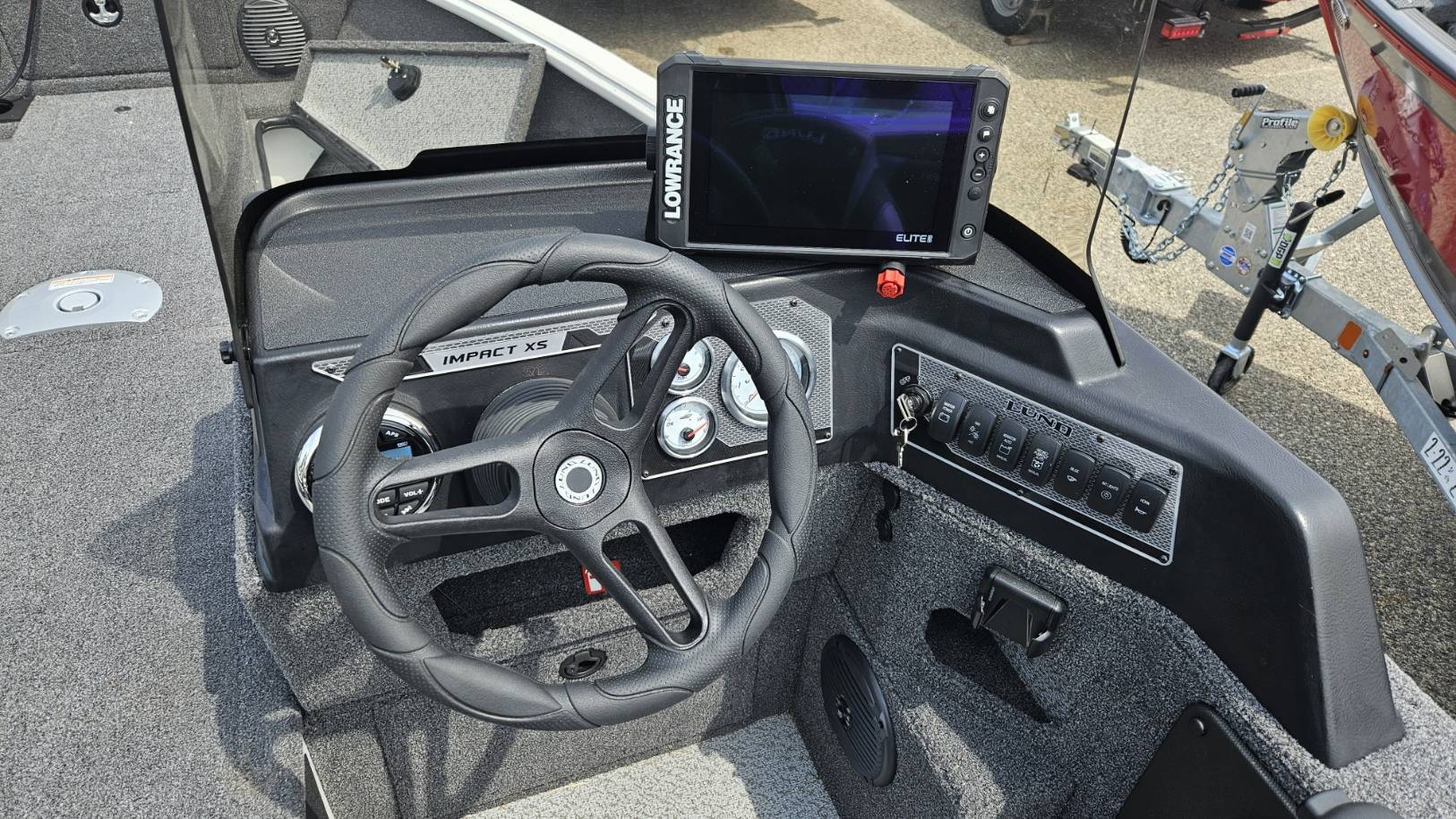 boat-carouselImage-image