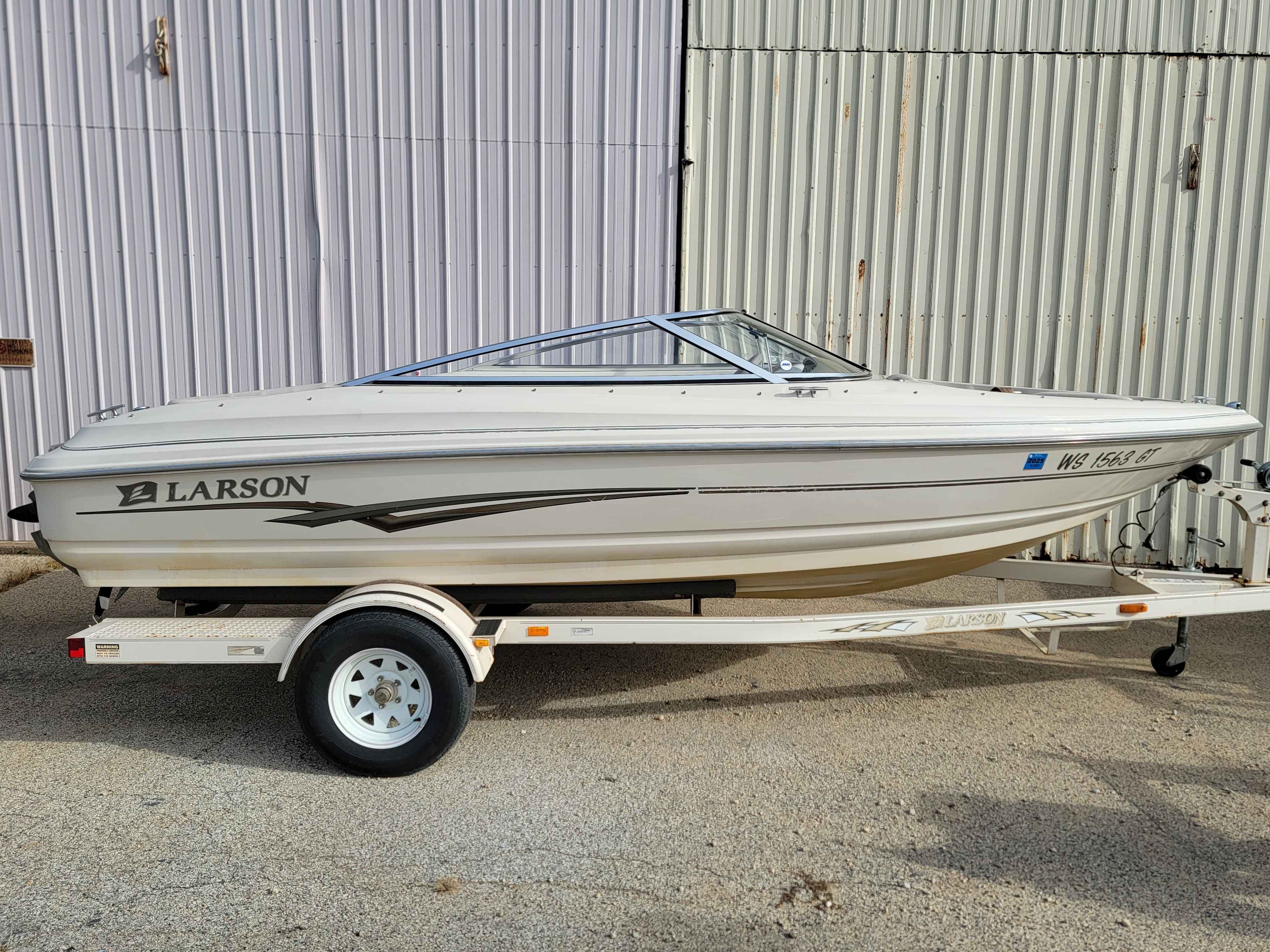 2001 Larson 0