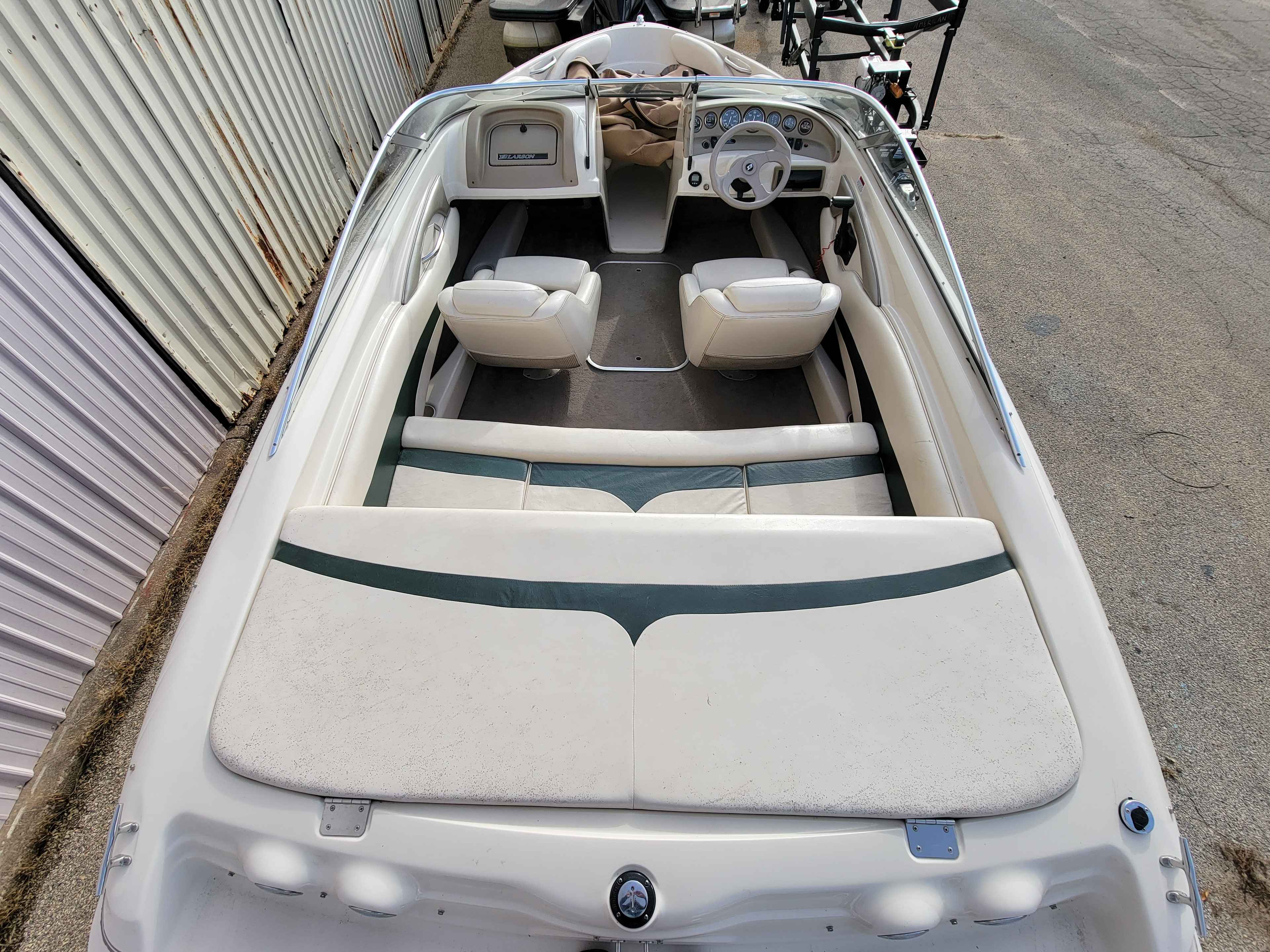 boat-carouselImage-image