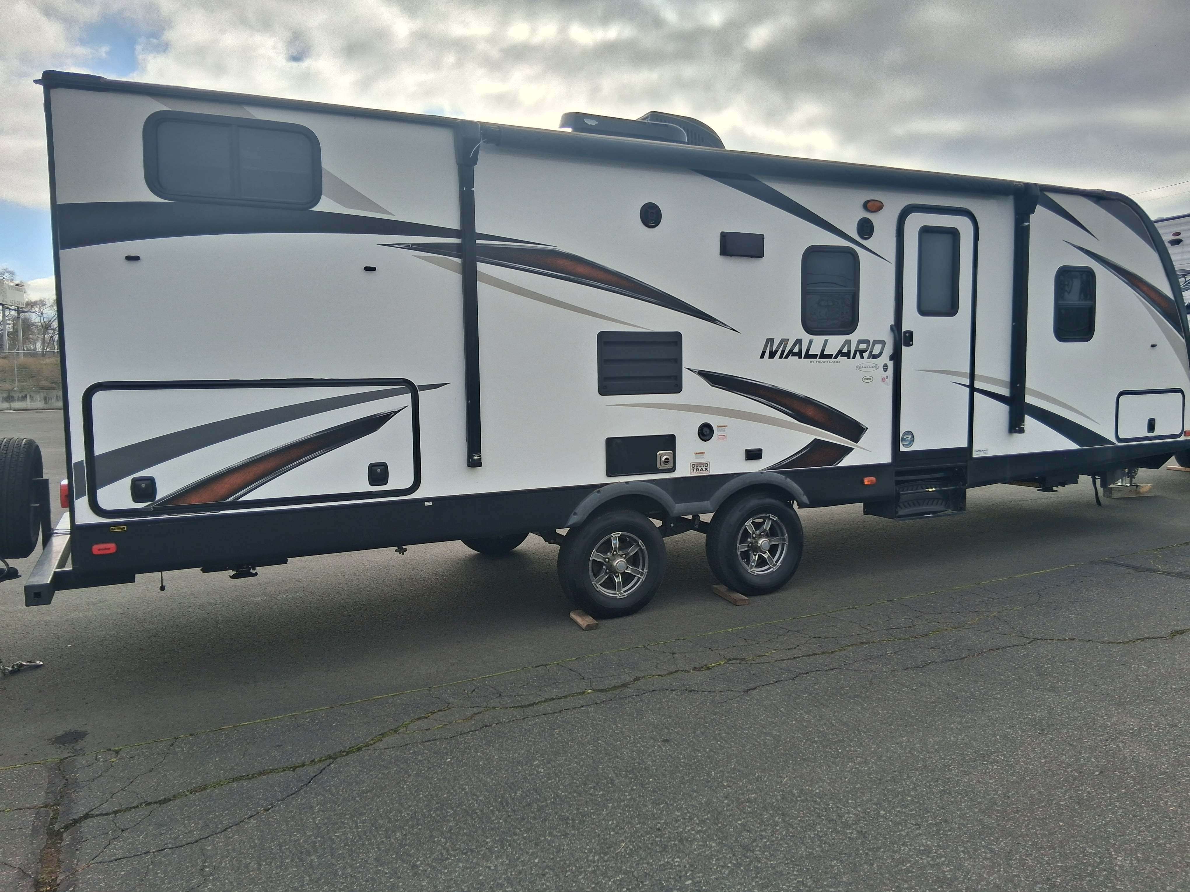   2019 Heartland Mallard IDM26-1