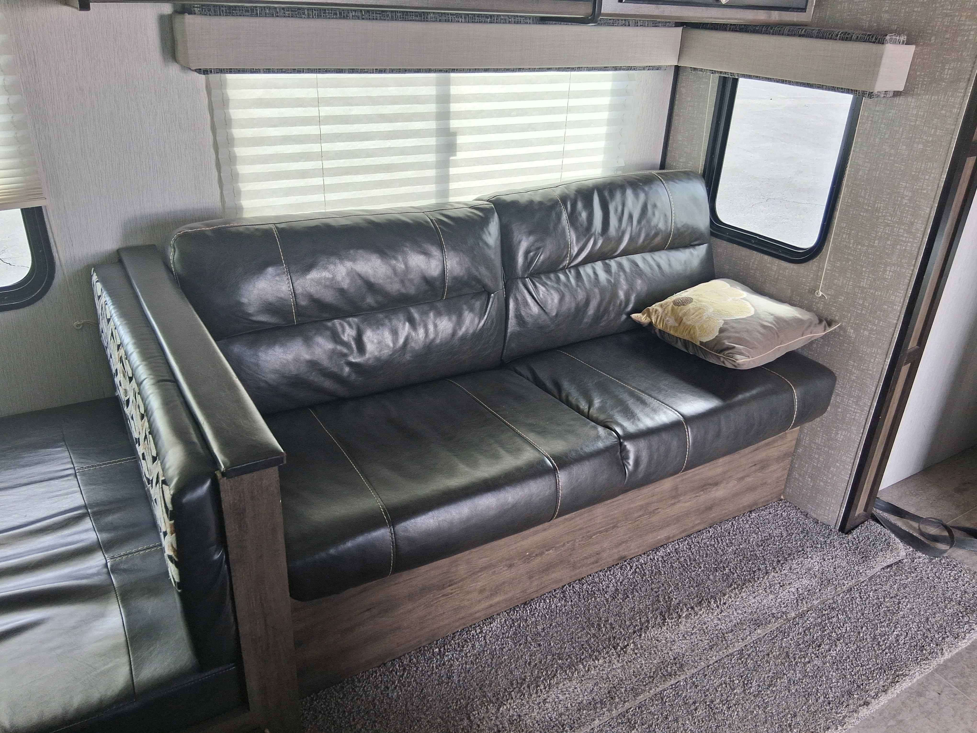   2019 Heartland Mallard IDM26-10