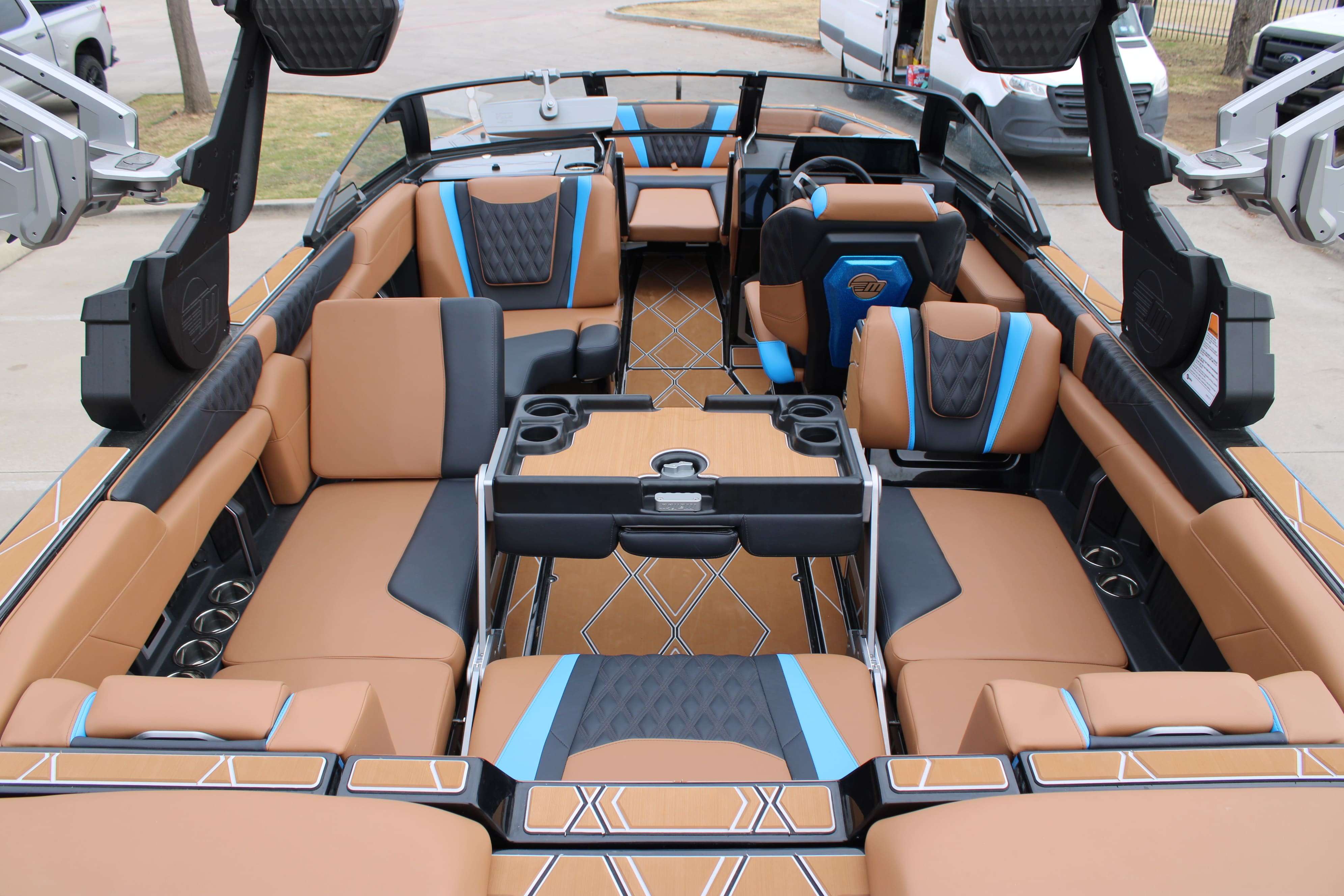 2026 Malibu Boats M242-16