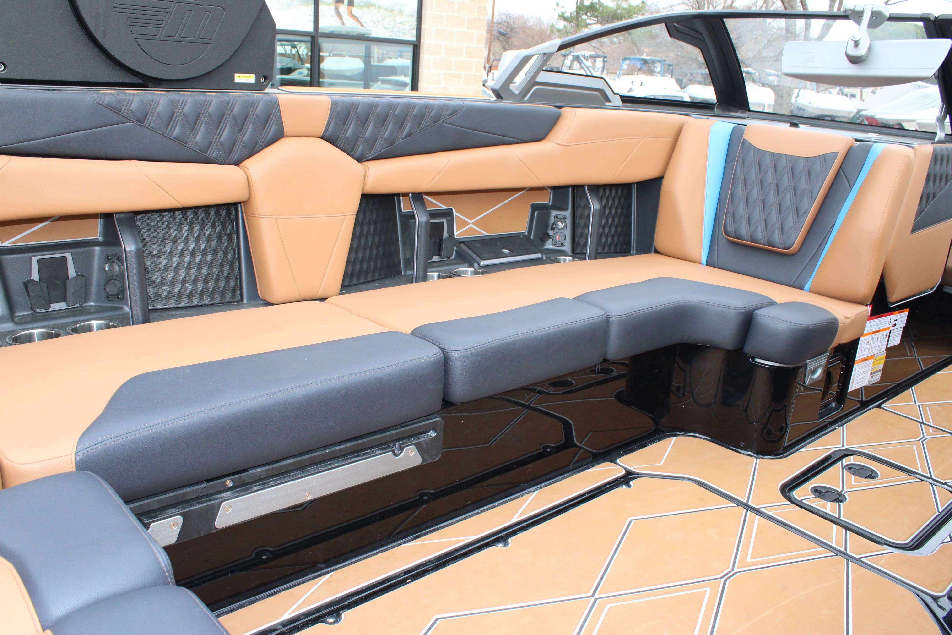 2026 Malibu Boats M242-20