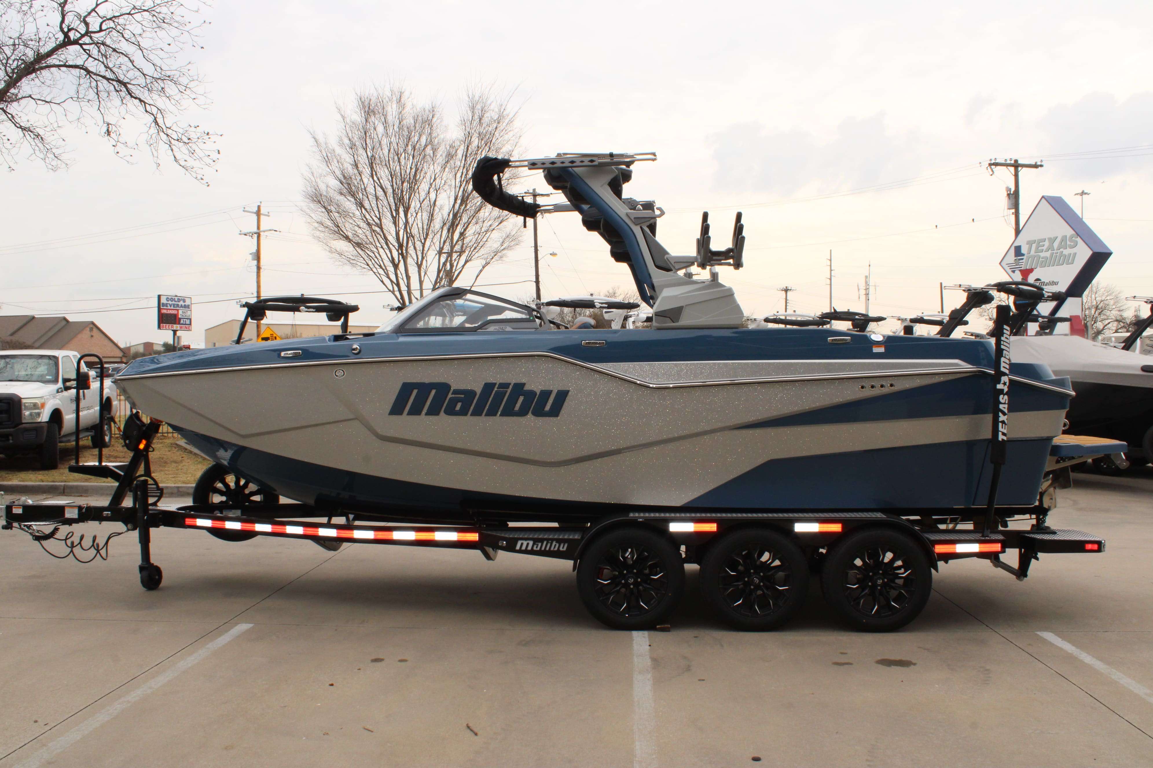 2026 Malibu Boats M242-5