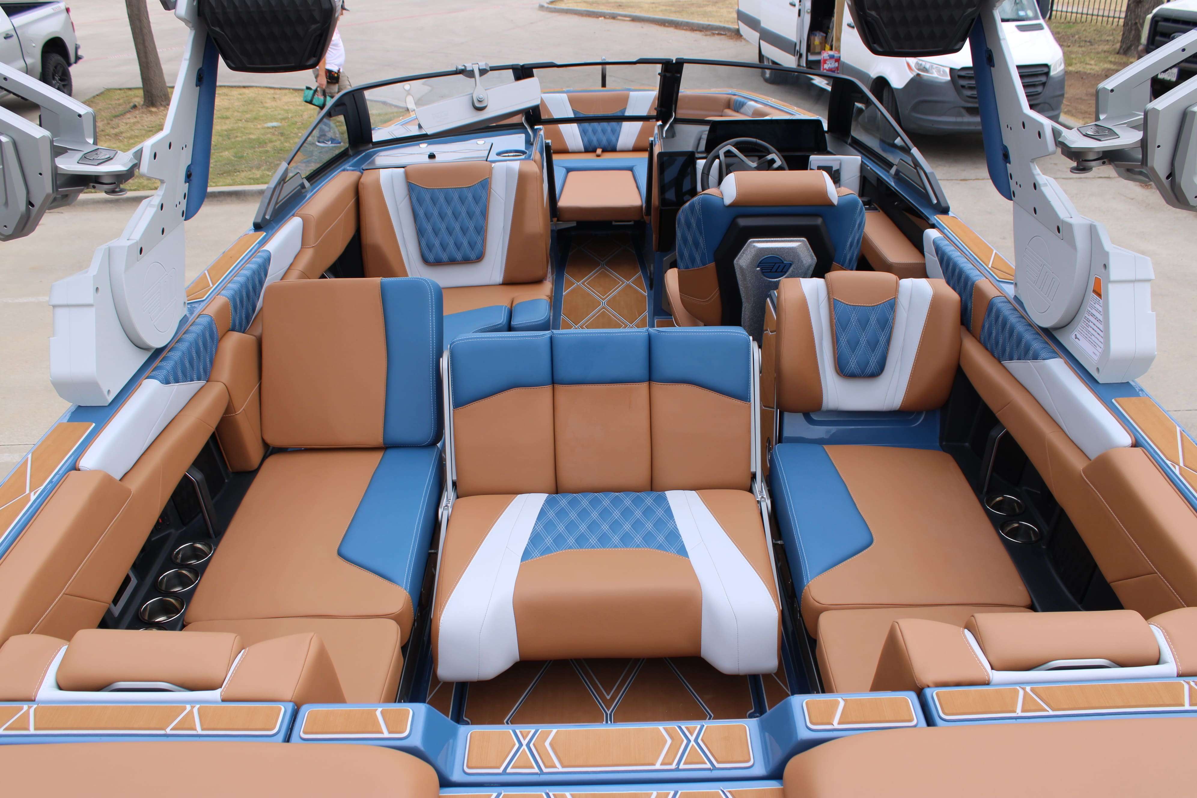 2026 Malibu Boats M242-15