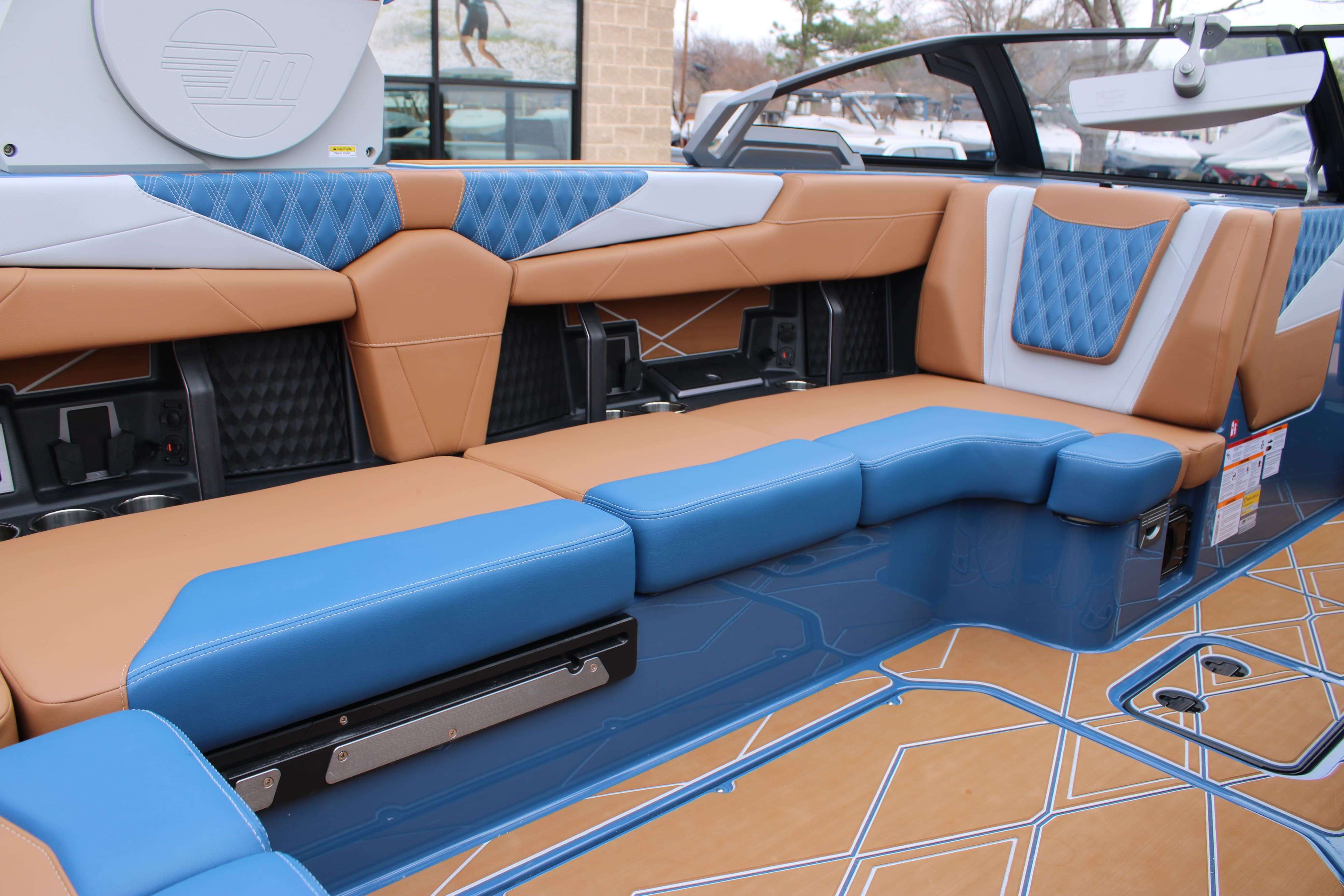 2026 Malibu Boats M242-20