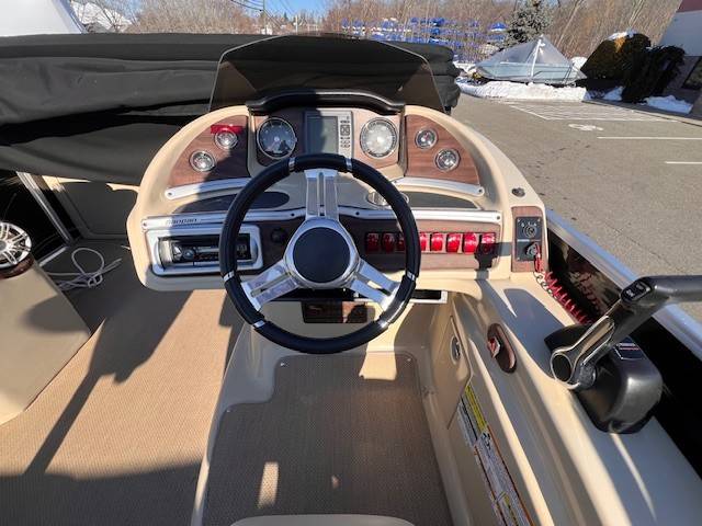 2015 Godfrey Sanpan 2500-10