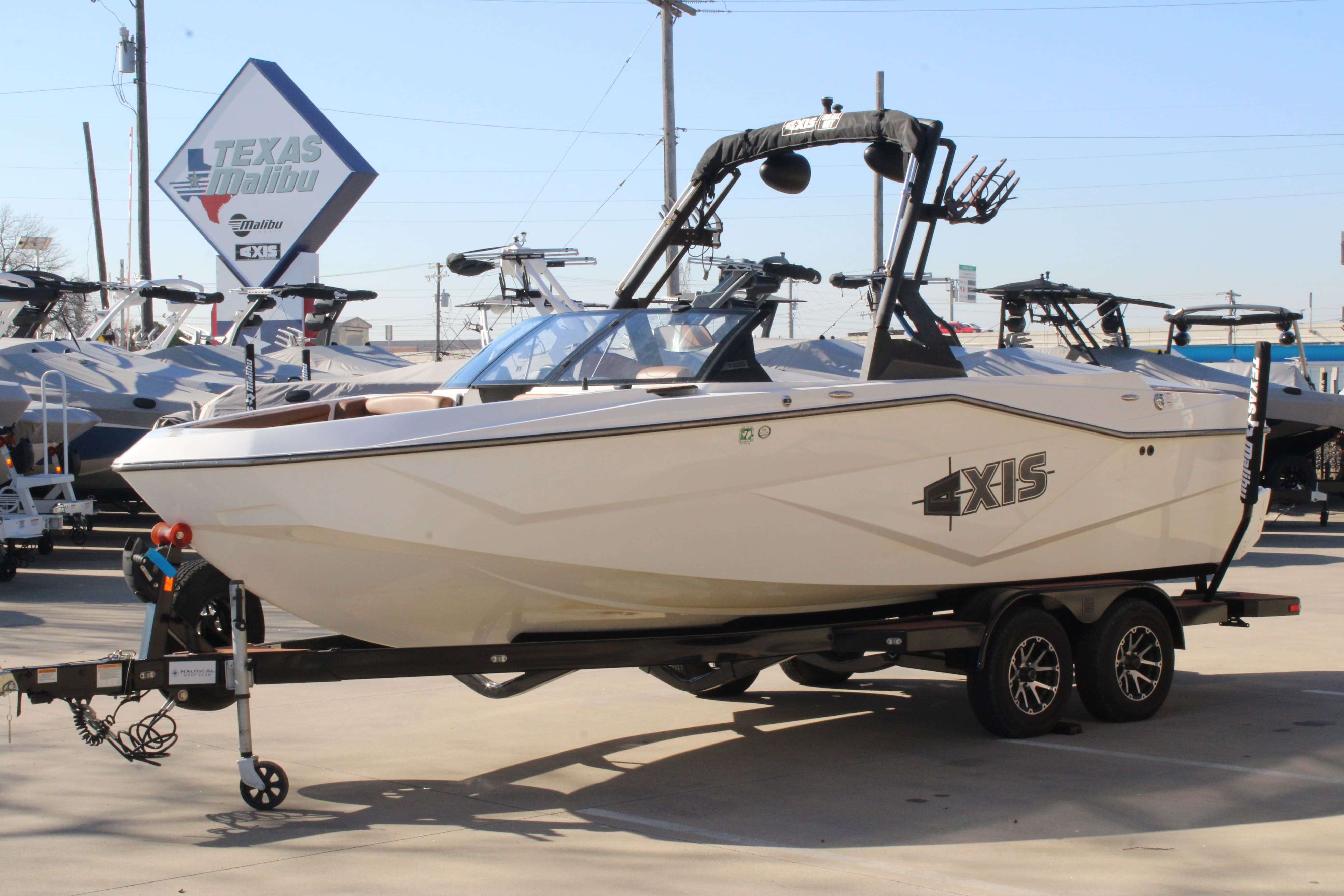 2022 Axis Wake Research Core Series T220-4