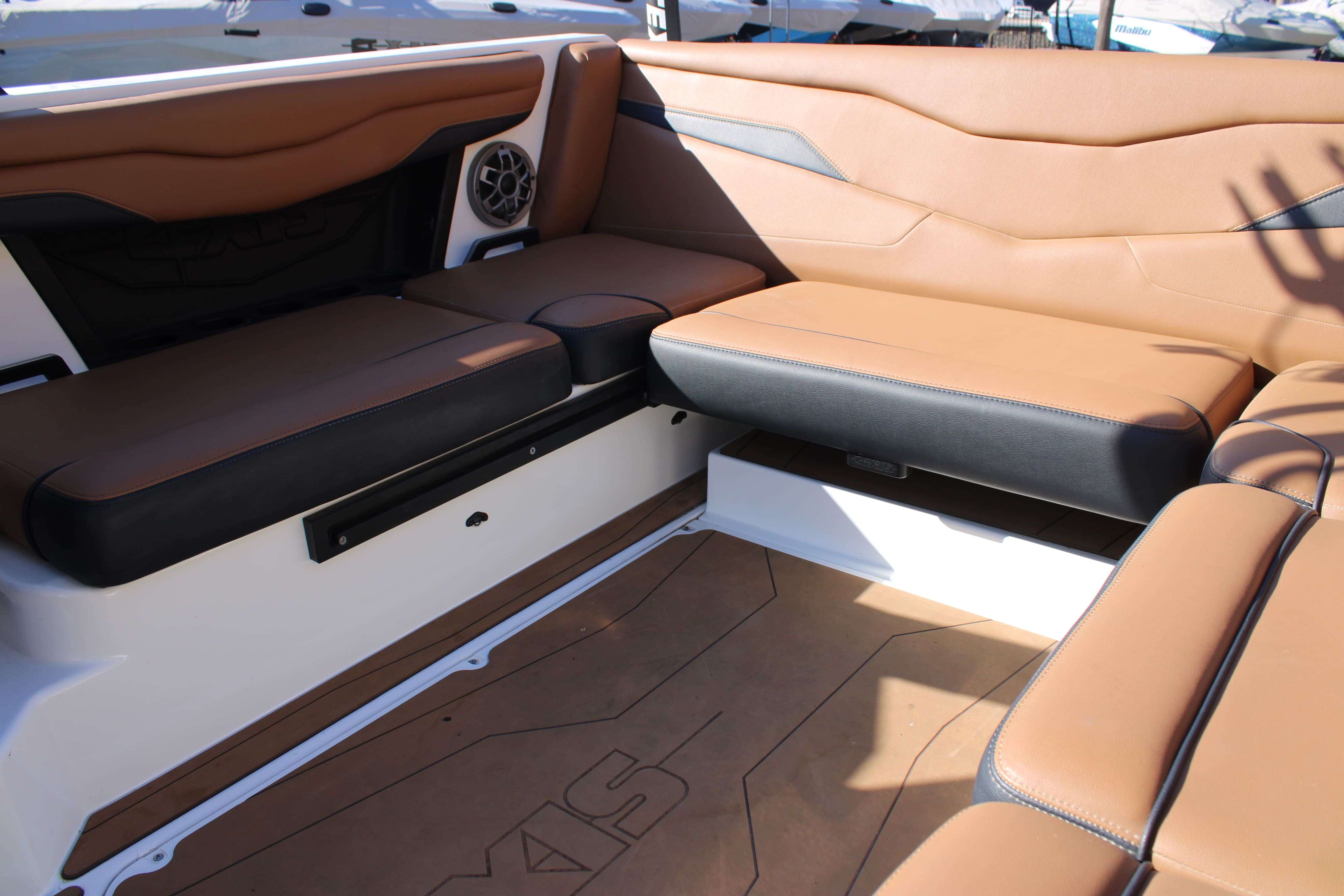 2022 Axis Wake Research Core Series T220-13