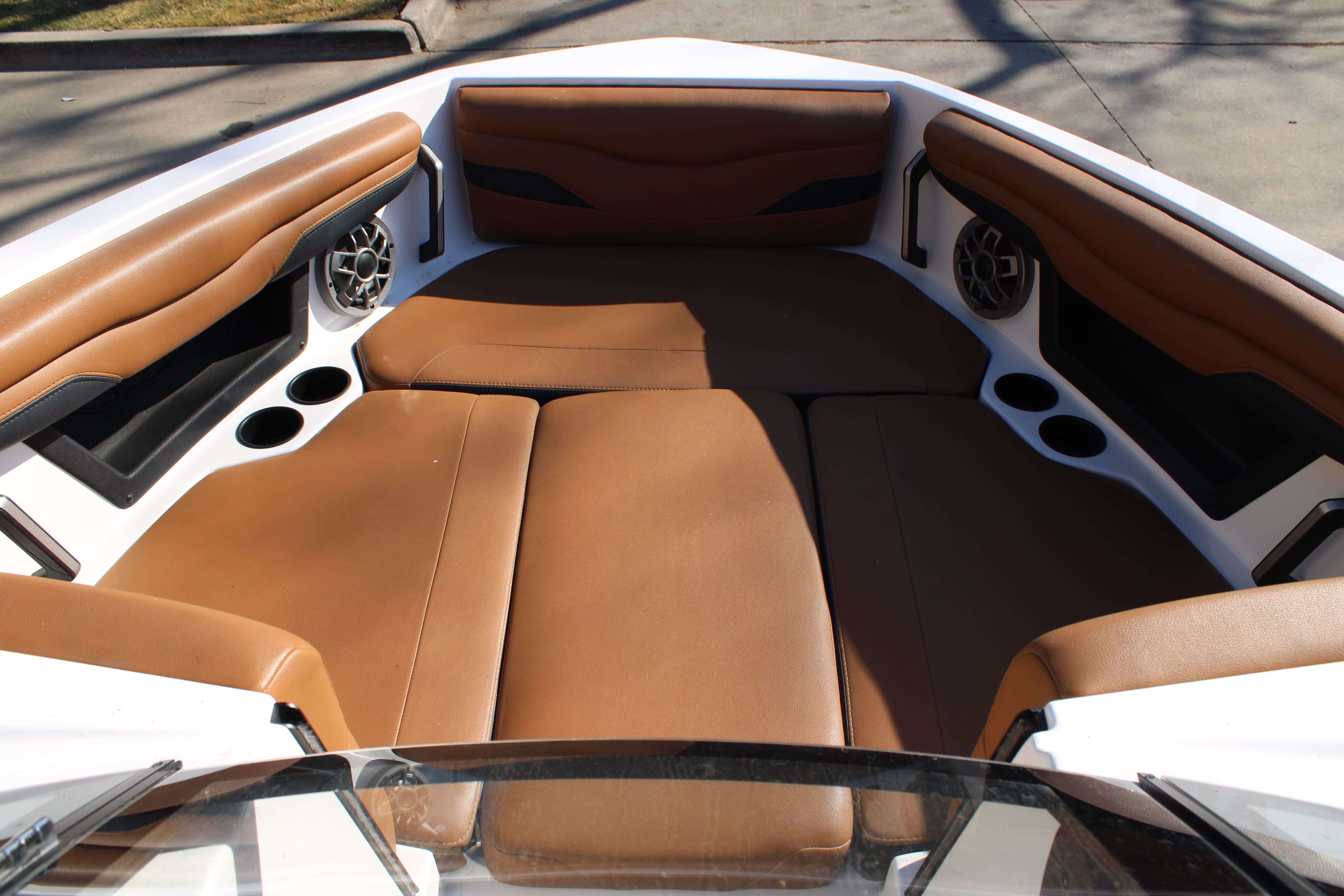 2022 Axis Wake Research Core Series T220-17