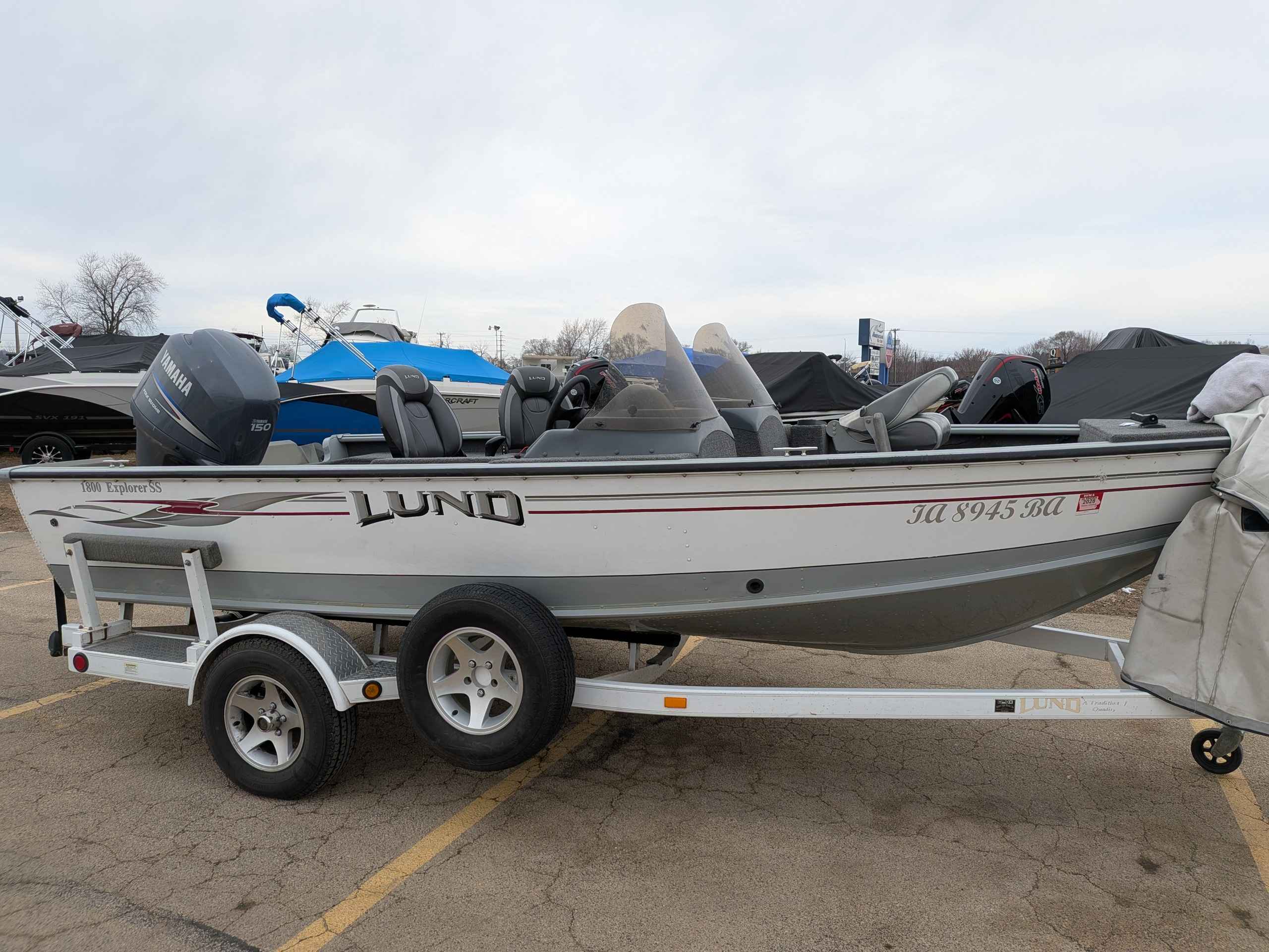 boat-carouselImage-image