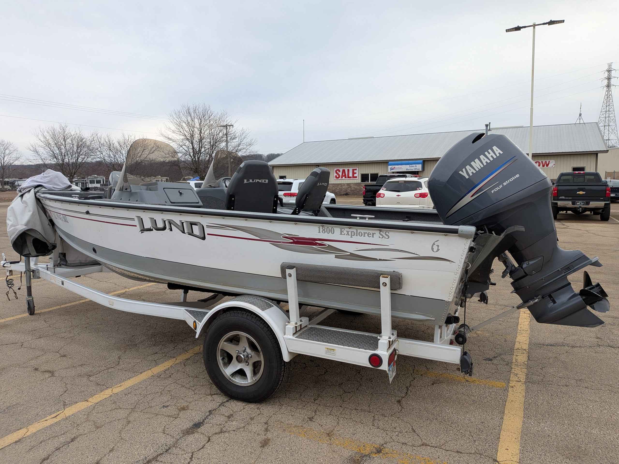 boat-carouselImage-image