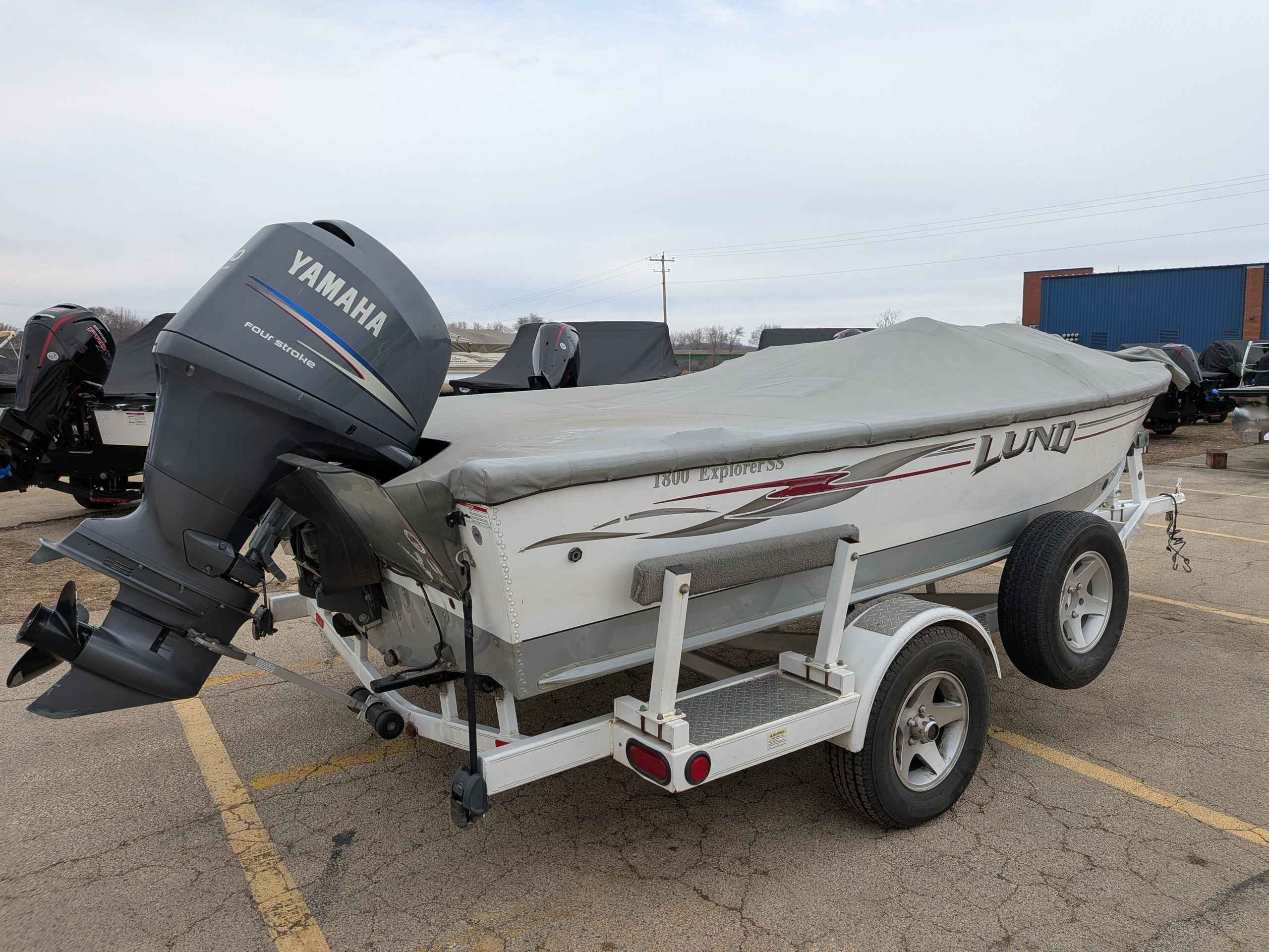 boat-carouselImage-image