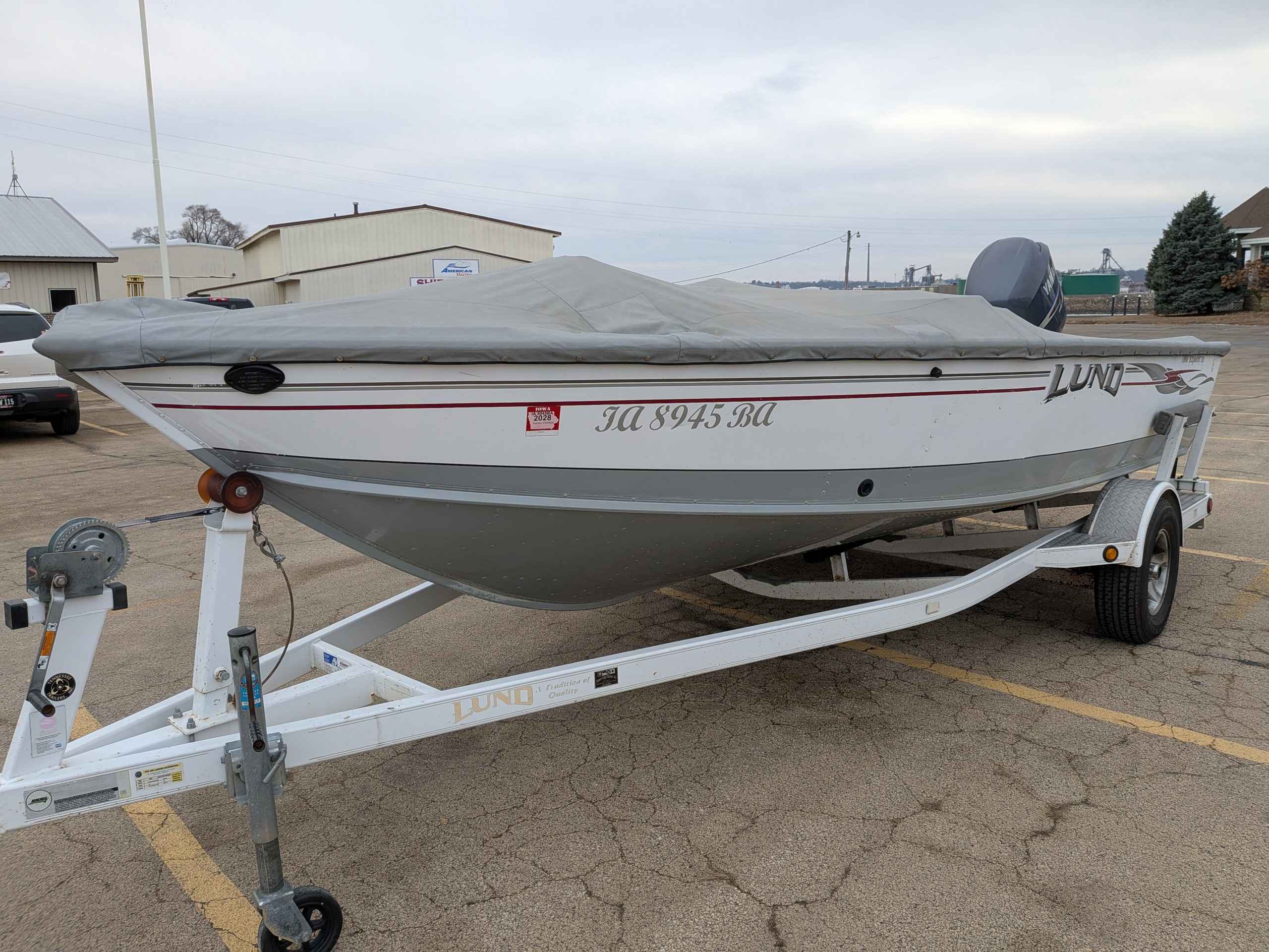 boat-carouselImage-image