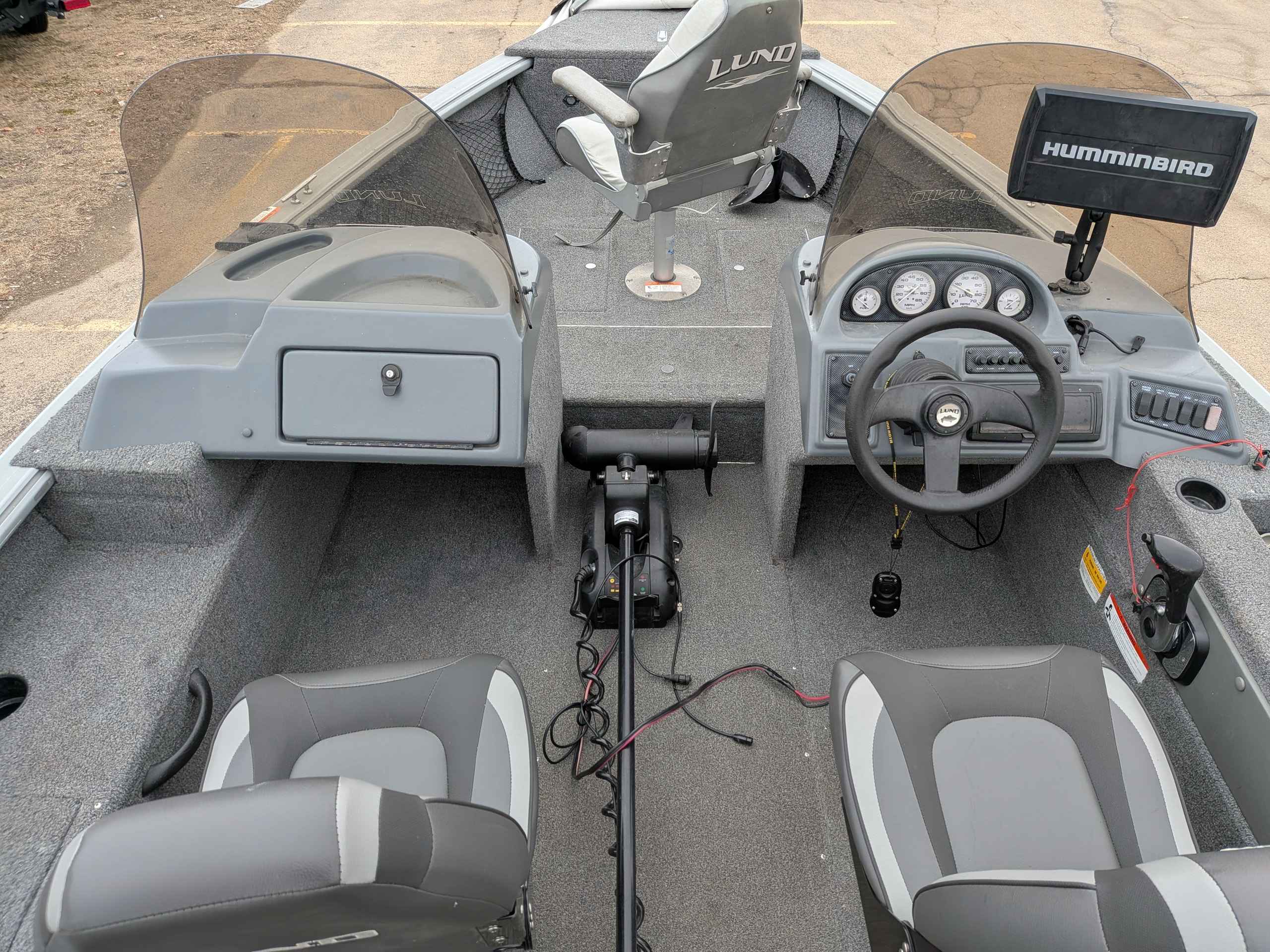 boat-carouselImage-image