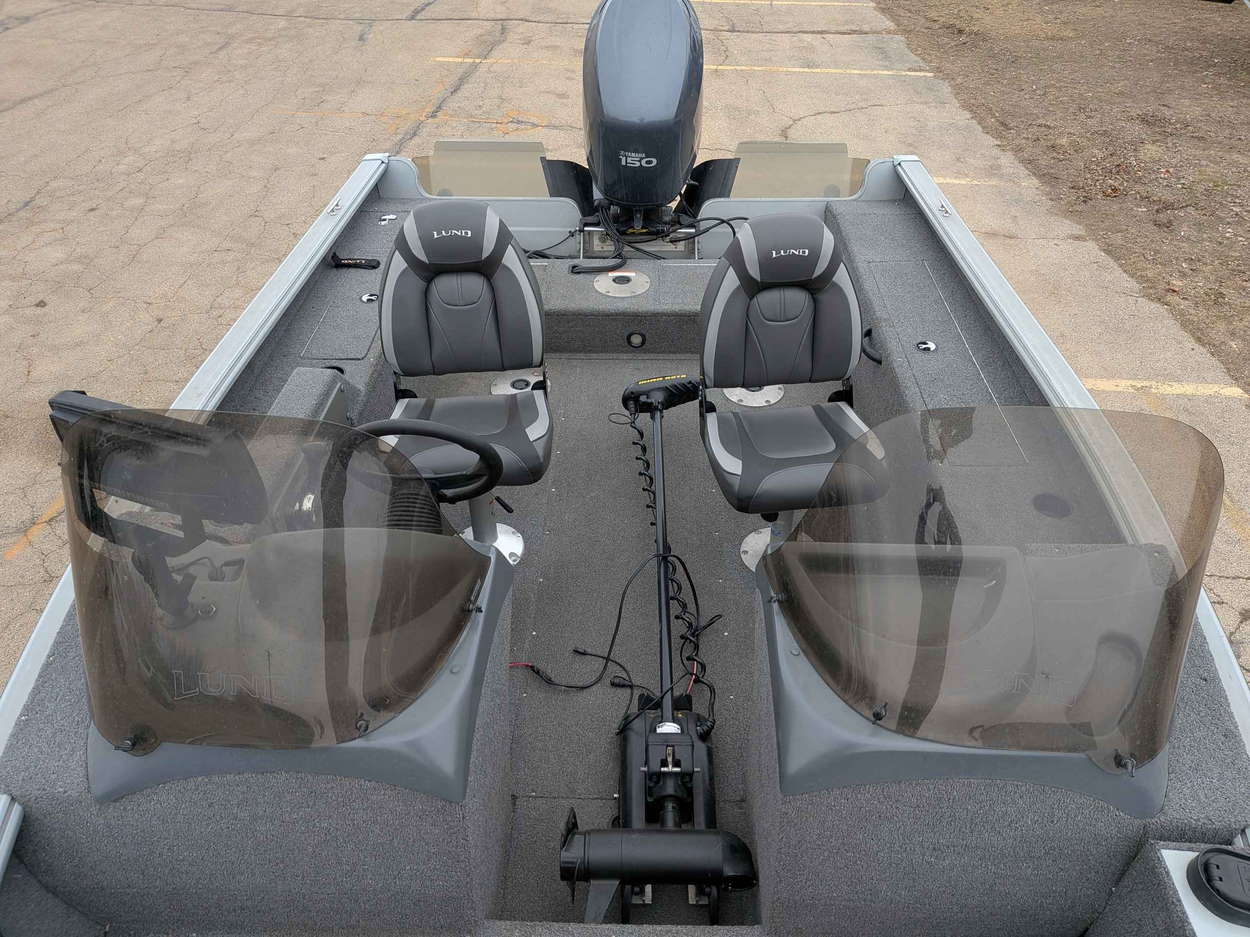 boat-carouselImage-image