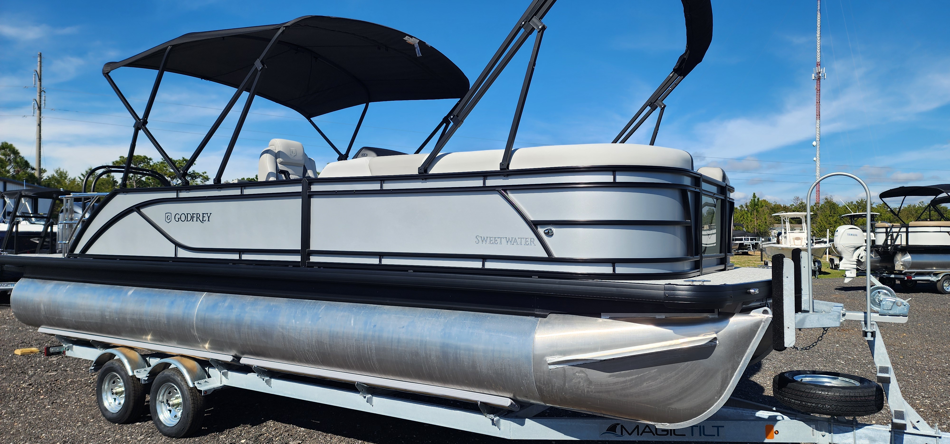 2026 Godfrey pontoons Sweetwater Lounge 2286 SFLC