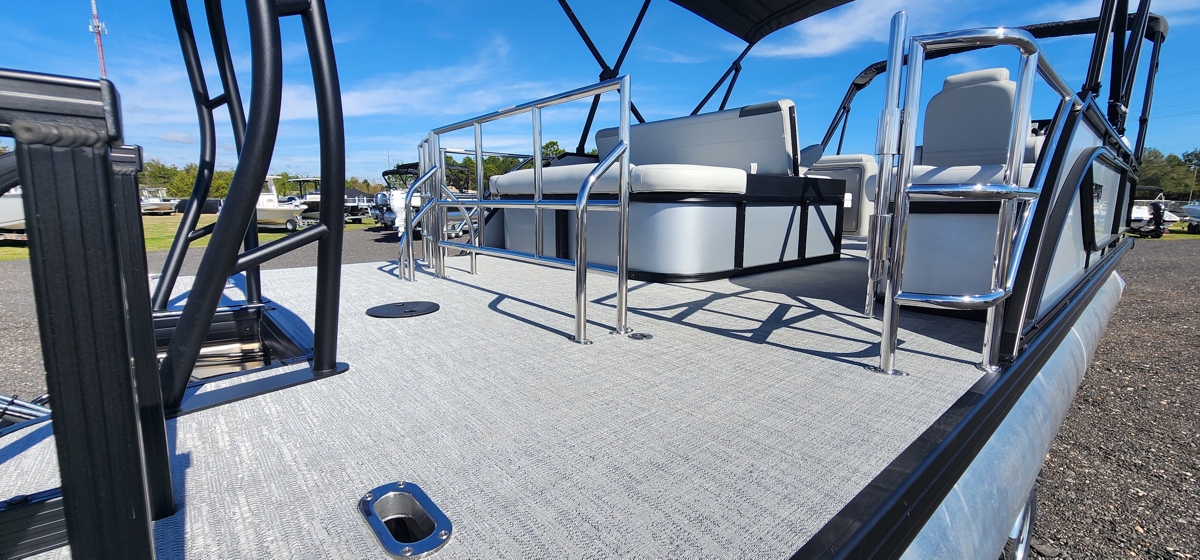 2026 Godfrey pontoons Sweetwater Lounge 2286 SFLC