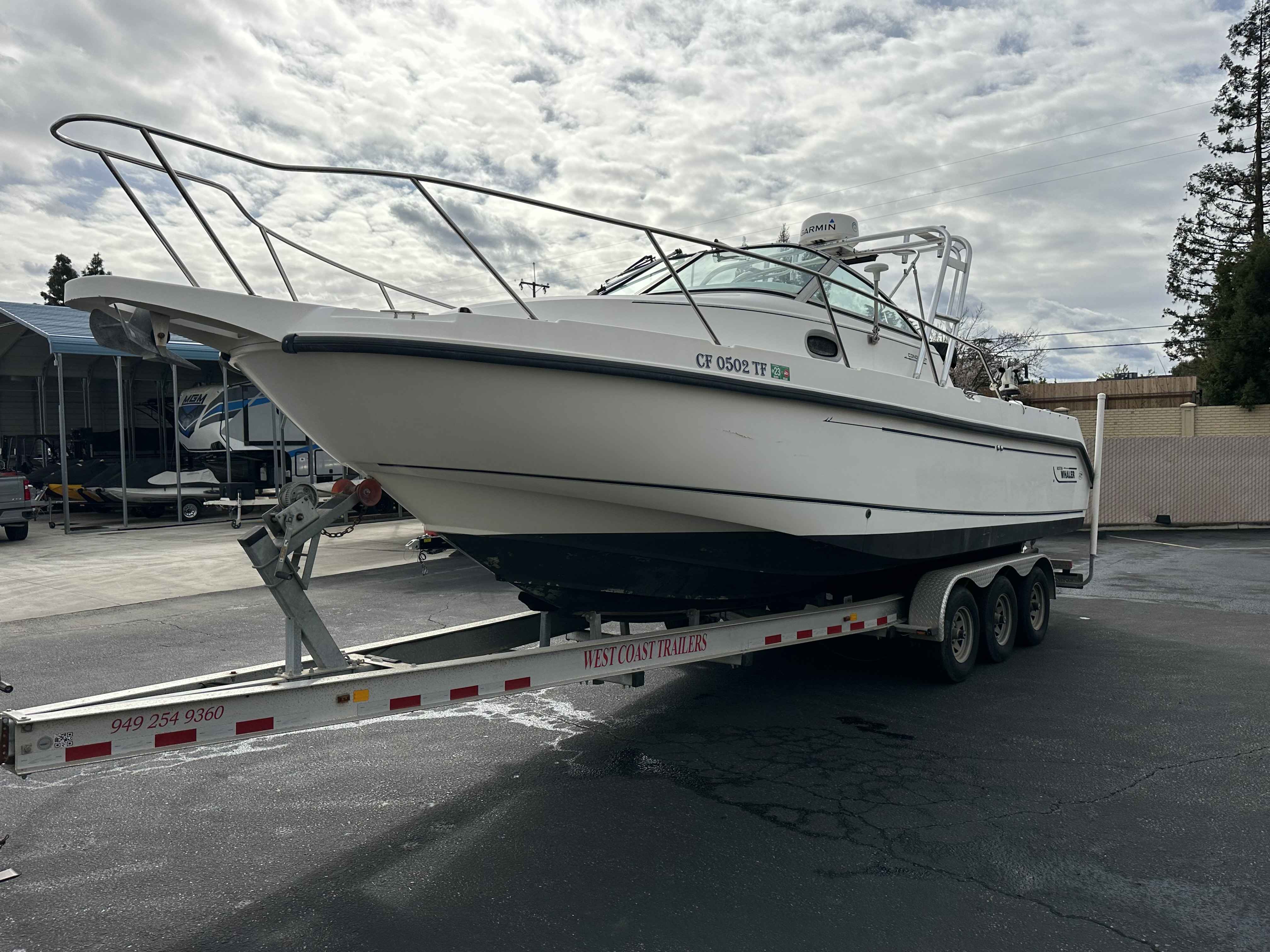 2001 Boston whaler 26 Conquest-4