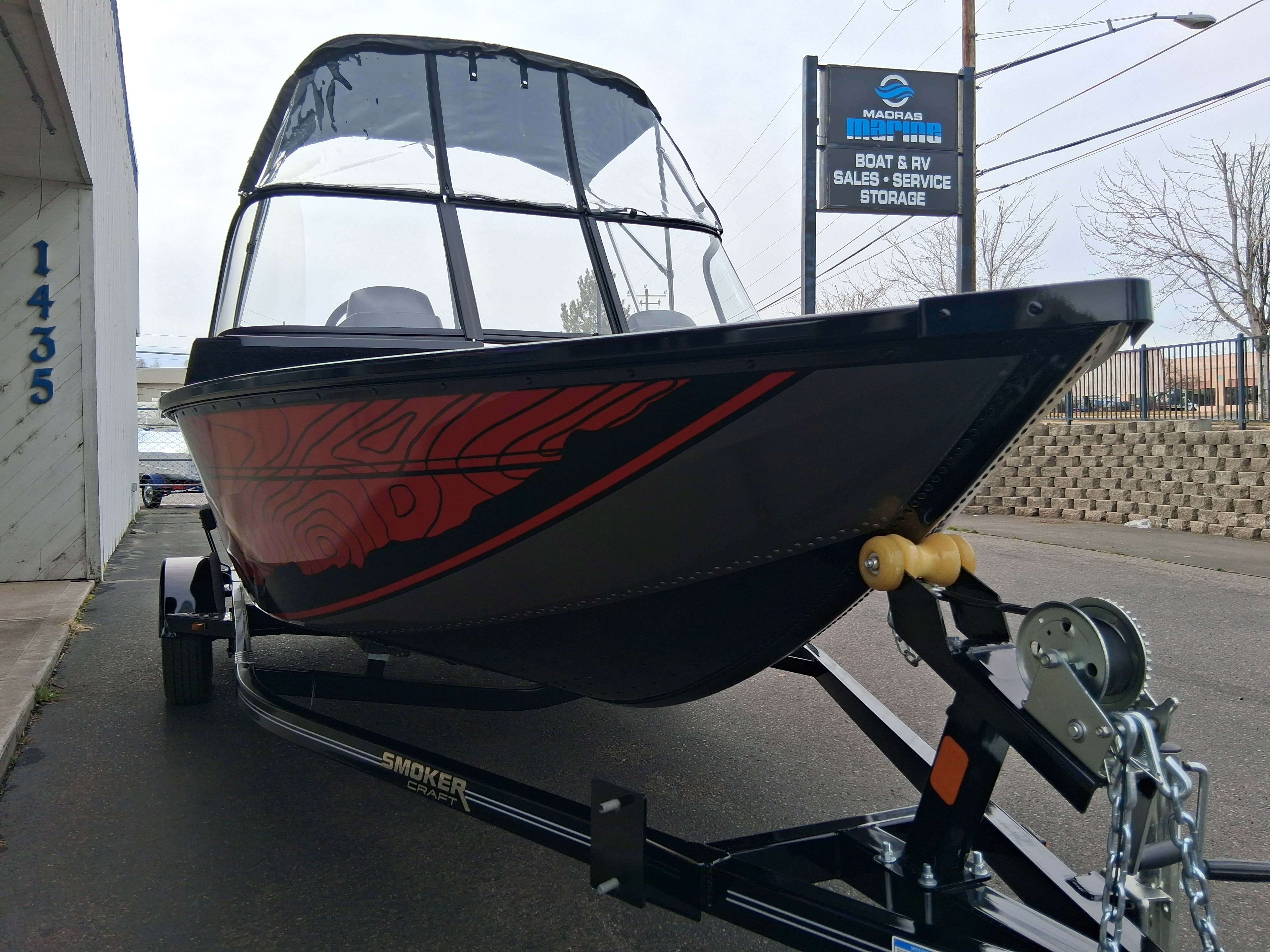   2025 Smokercraft Excursion 176 DC Contour Edition-9