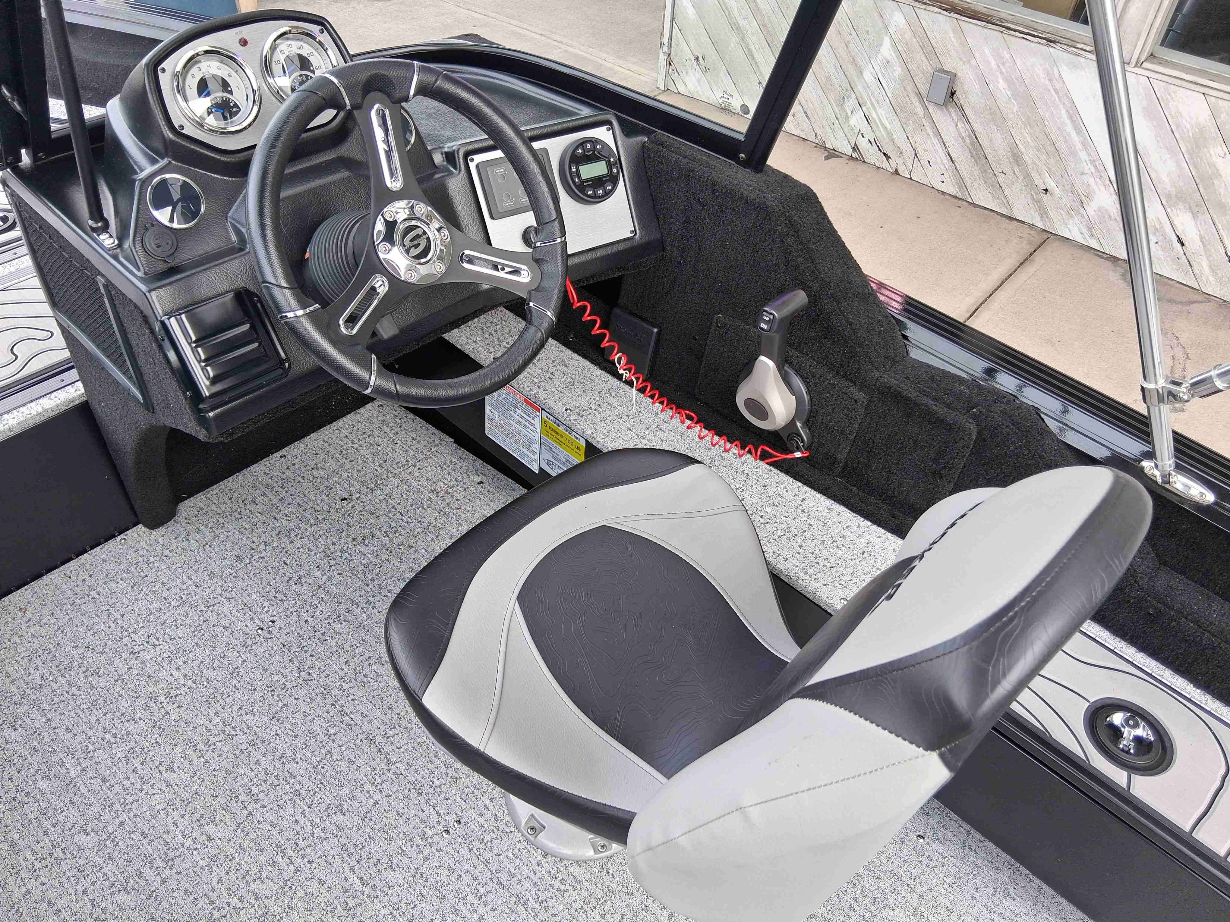   2025 Smokercraft Excursion 176 DC Contour Edition-15