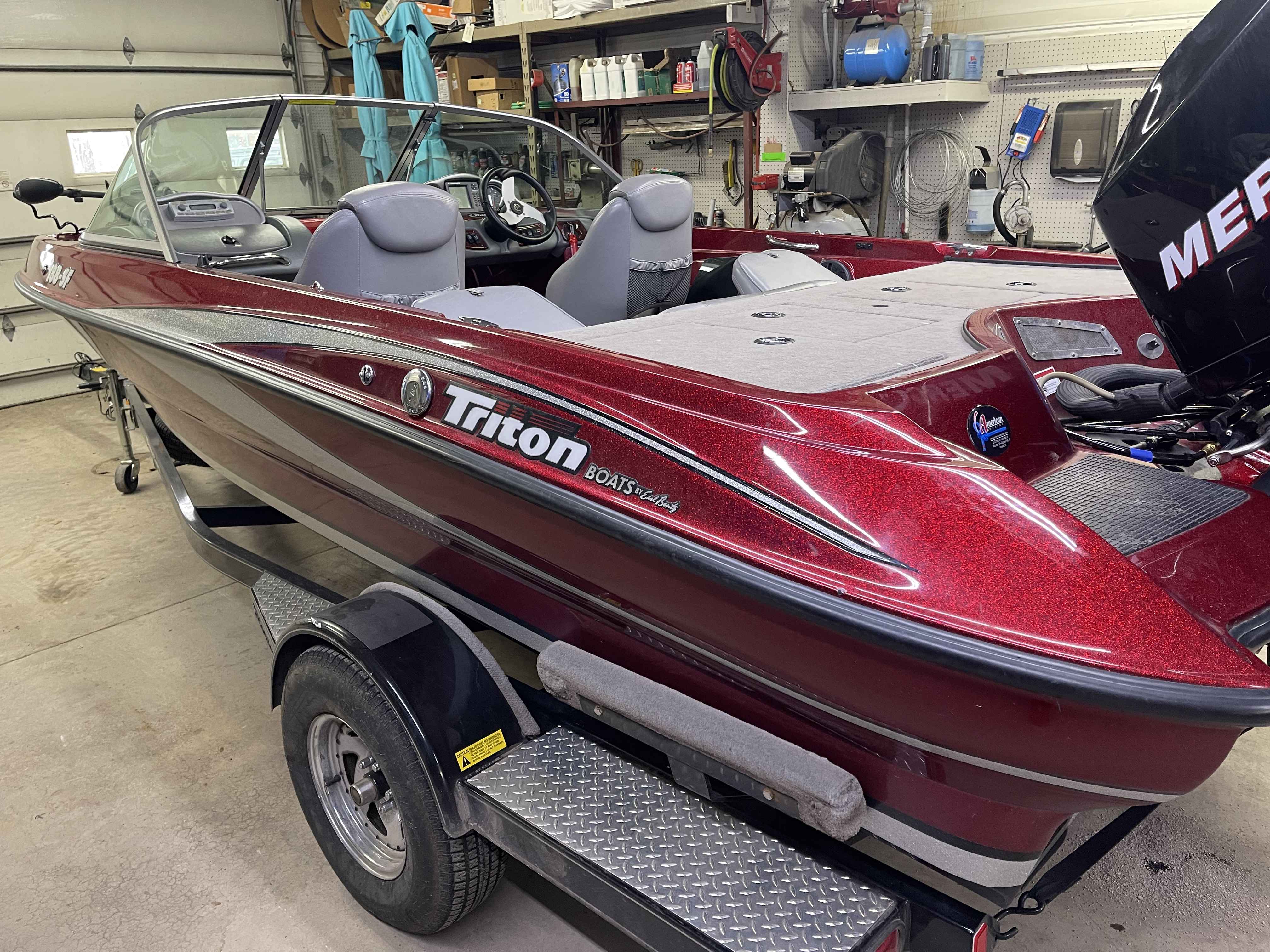 boat-carouselImage-image