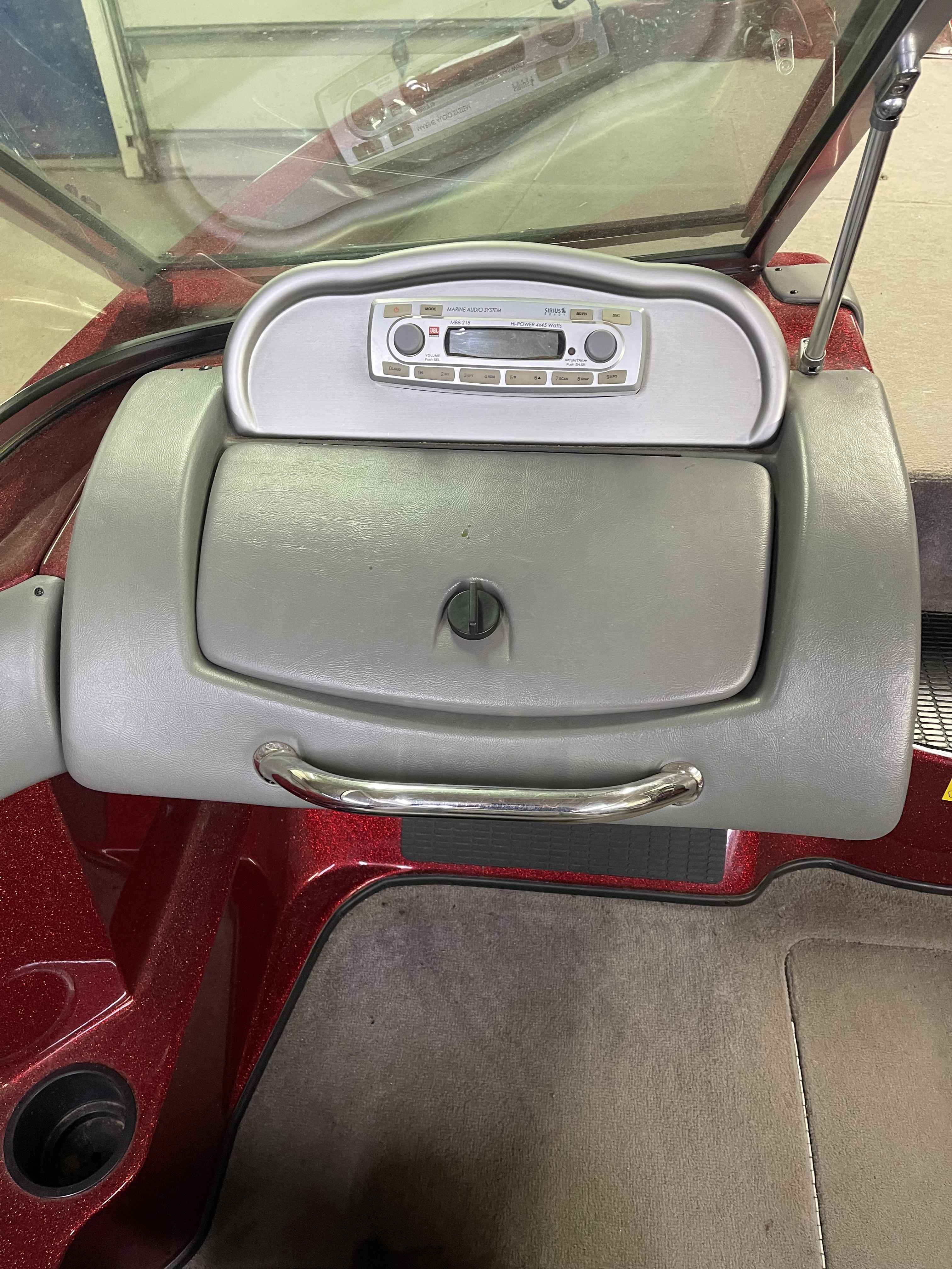 boat-carouselImage-image