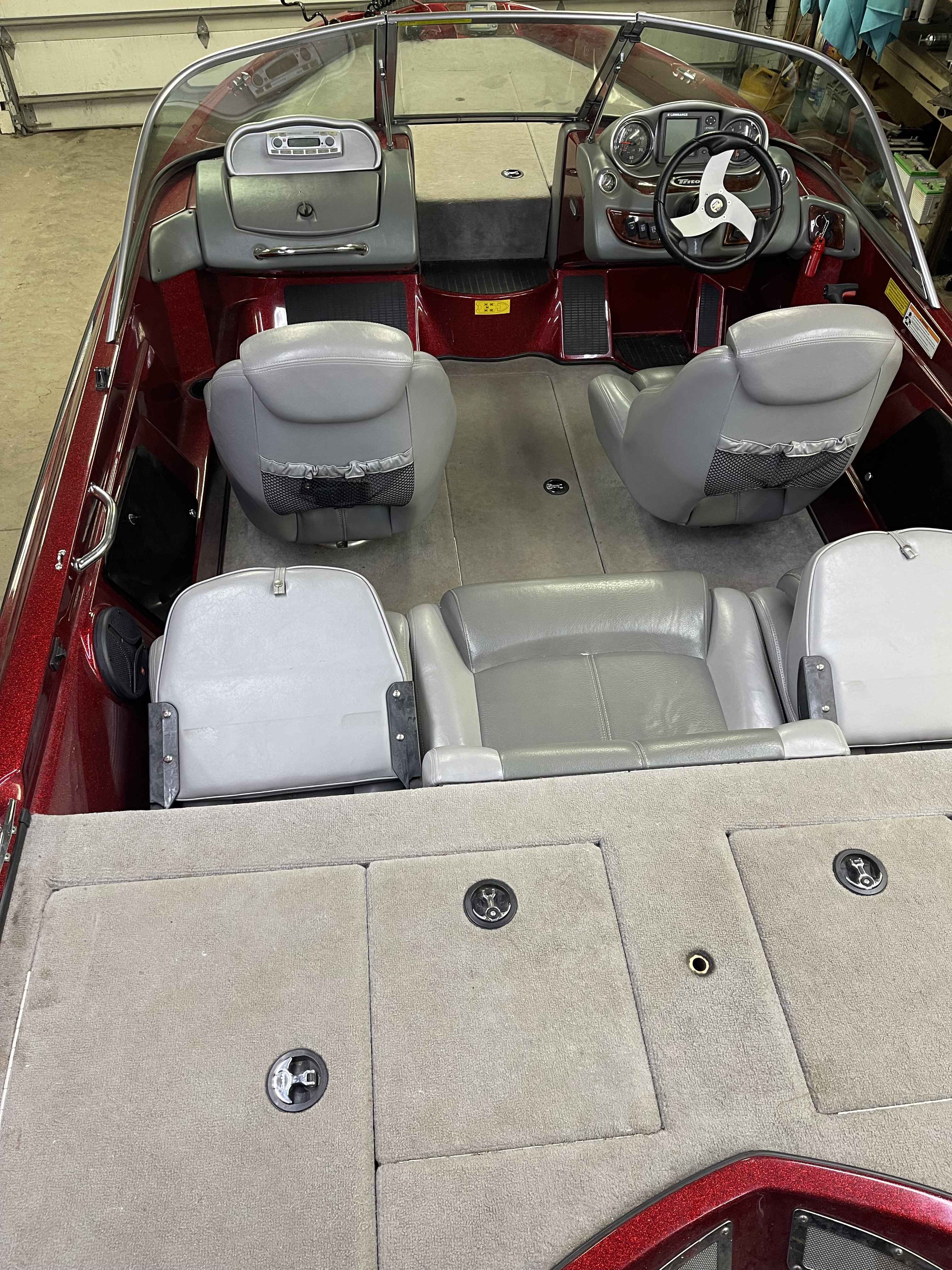 boat-carouselImage-image