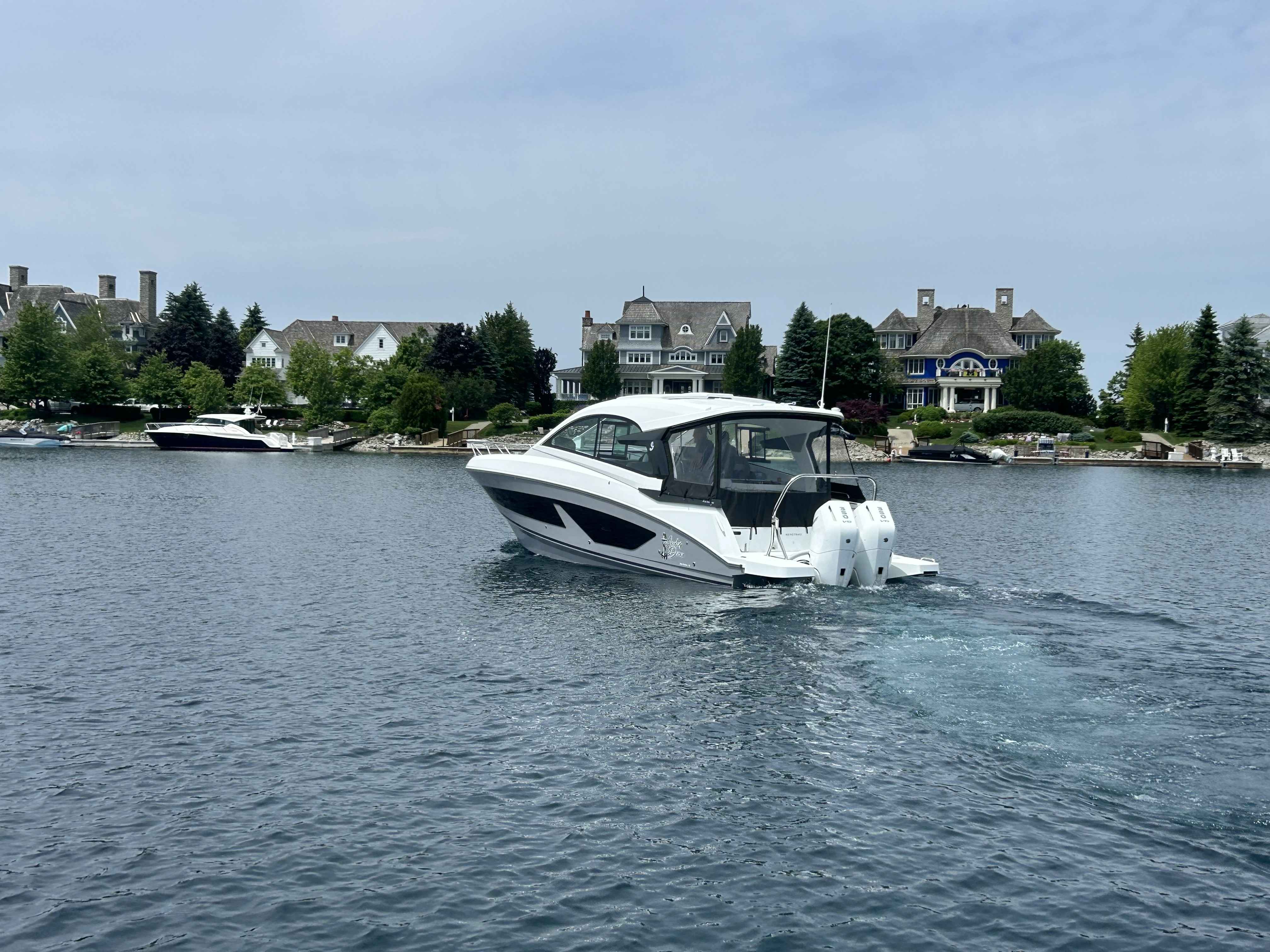 Beneteau Gran Turismo 32 2025