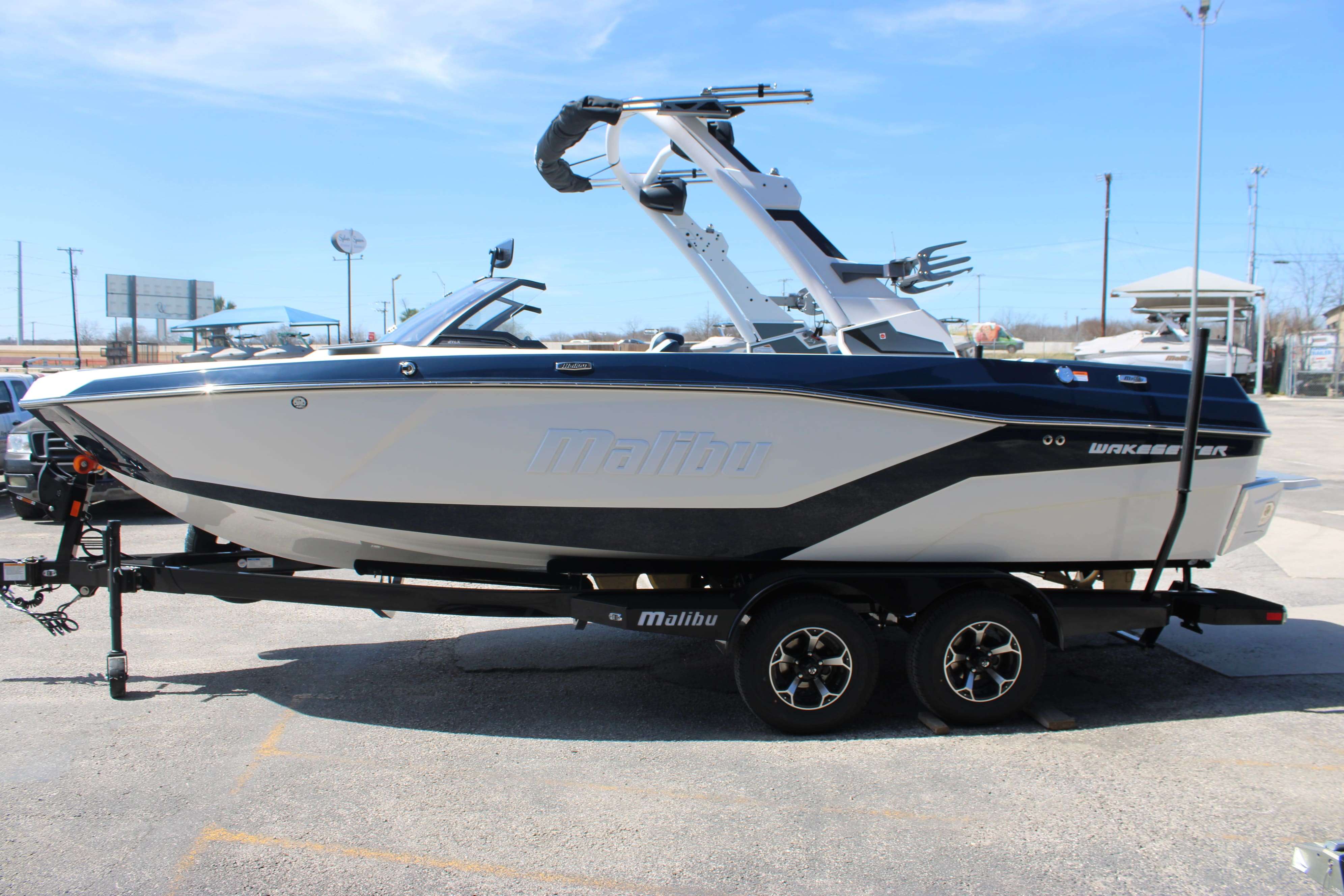 2026 Malibu Boats Wakesetter 21 LX-5