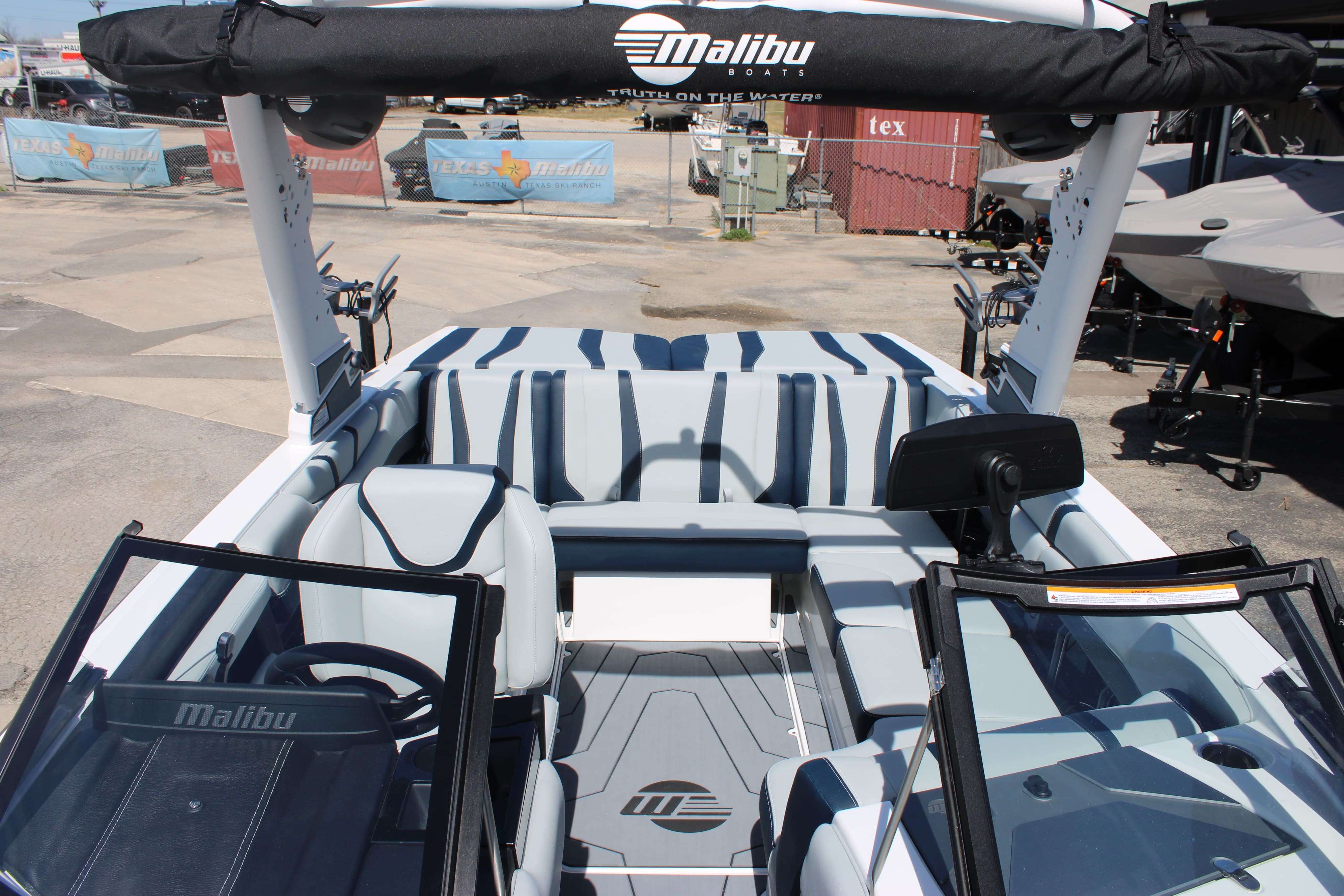 2026 Malibu Boats Wakesetter 21 LX-17