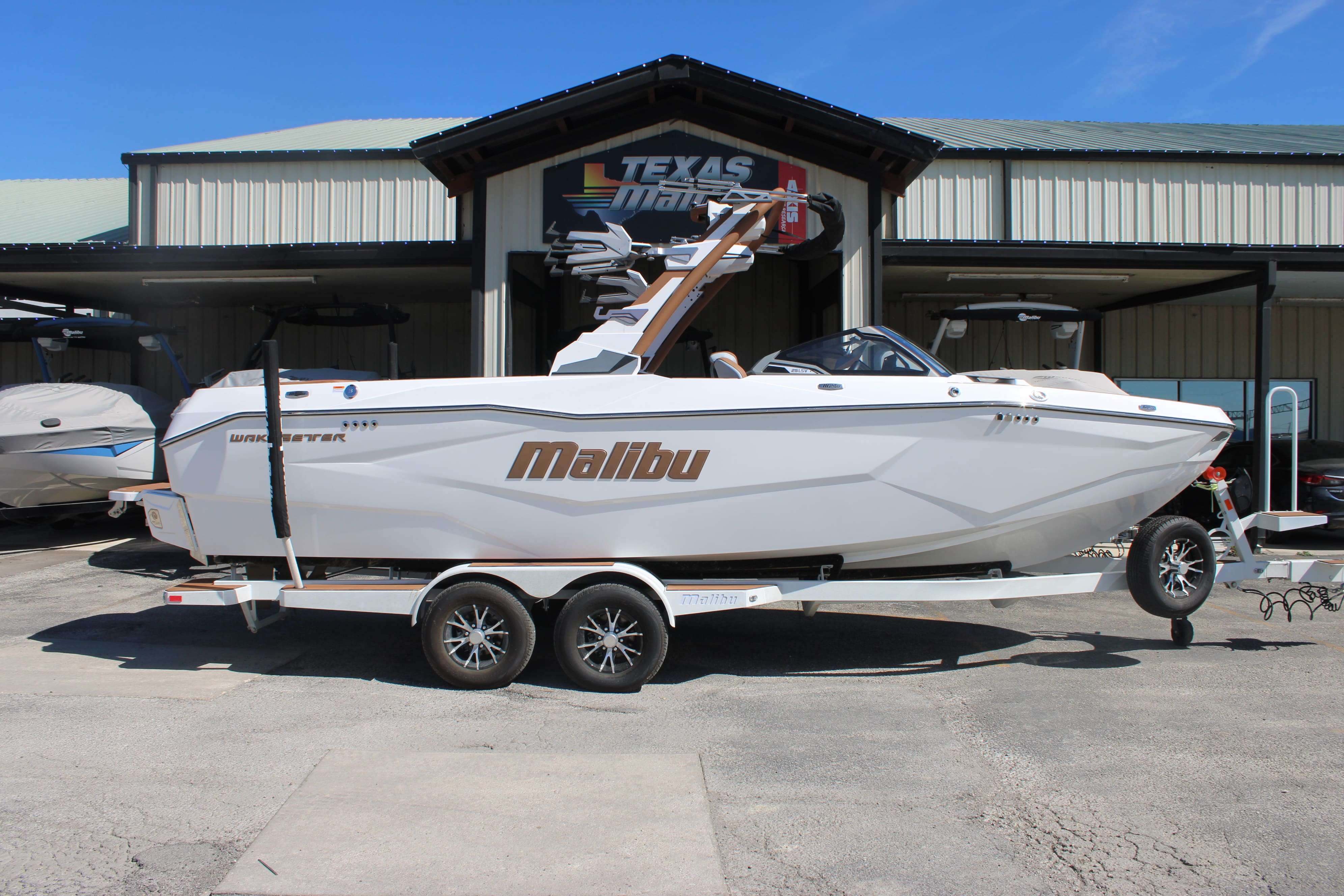 2026 Malibu Boats Wakesetter 25 LSV-1