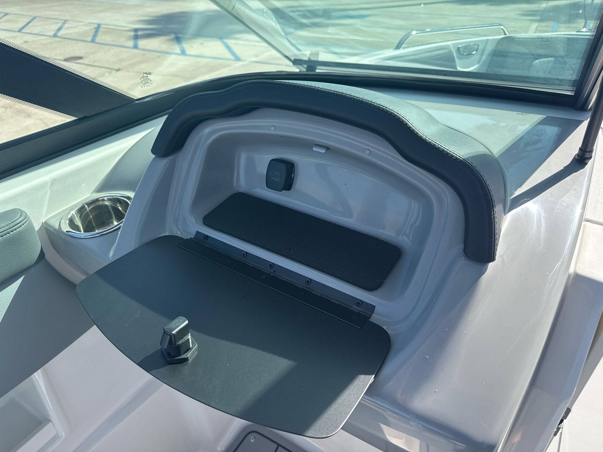 2026 Chaparral 23 SSi-10